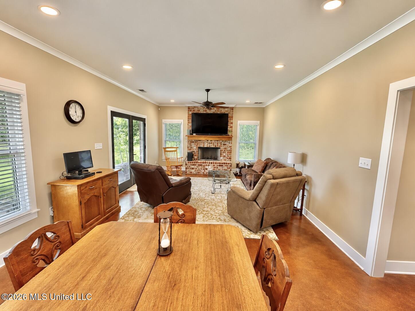 365 Beechwood Drive Property Photo 14