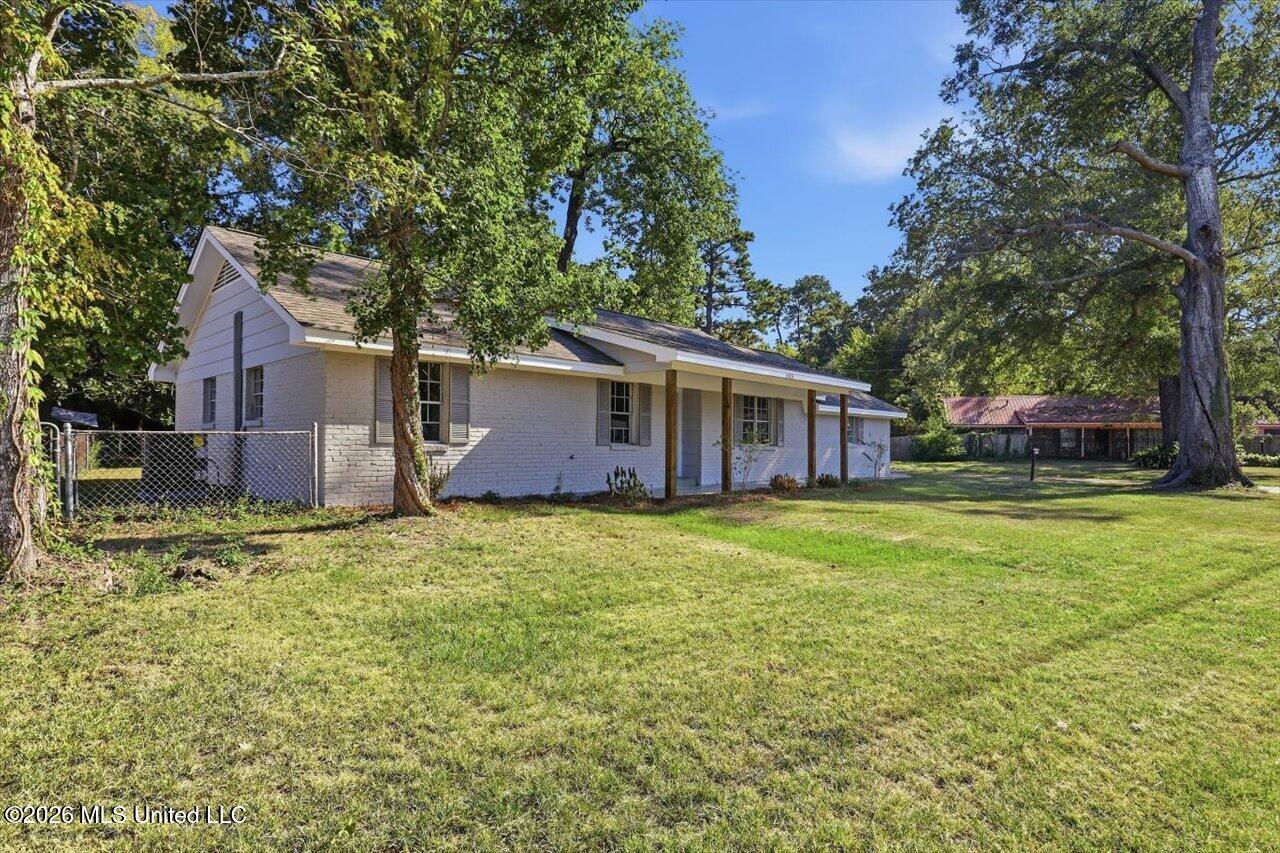 3423 Patterson Drive Property Photo 1