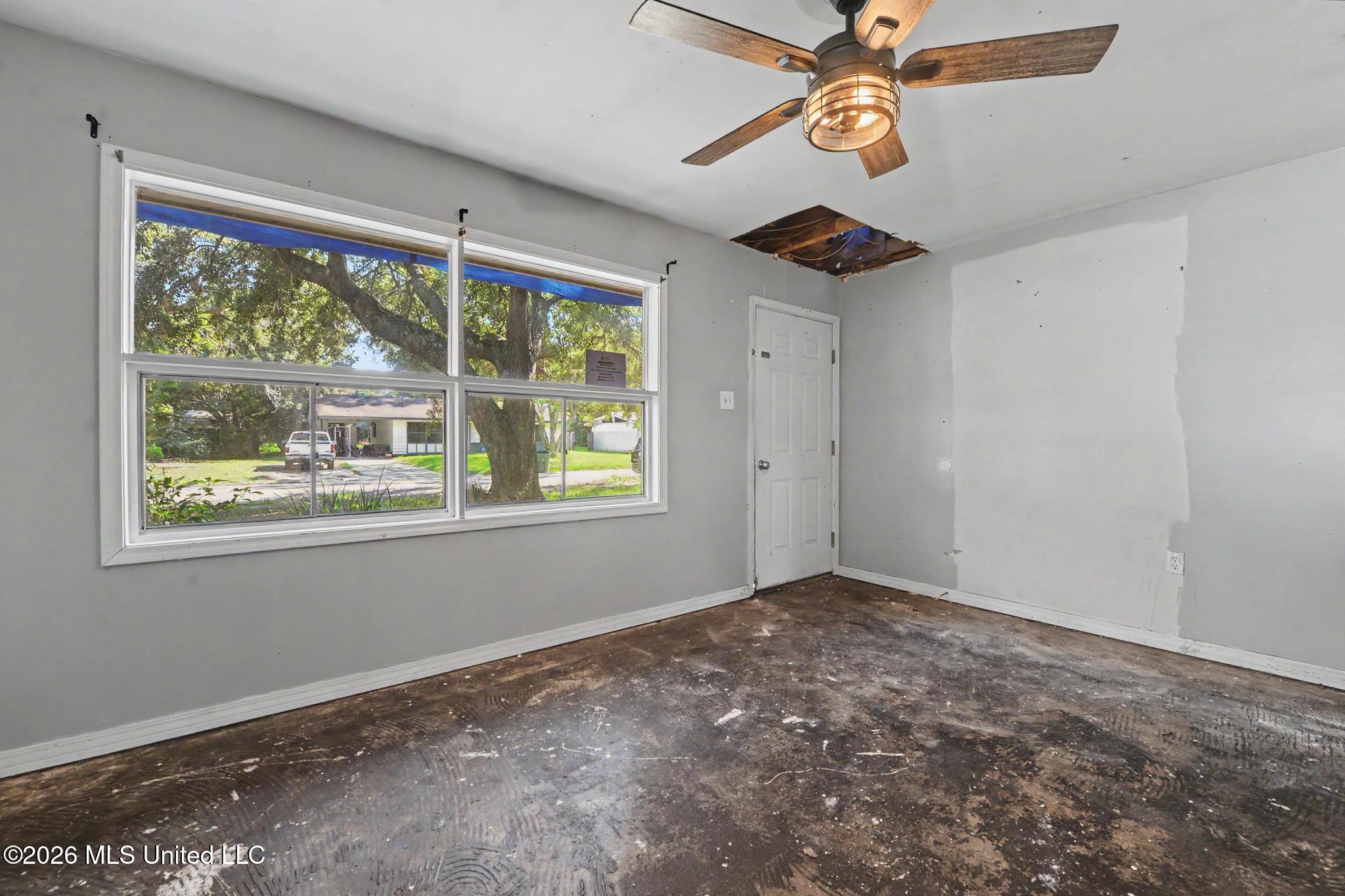 2209 Paul Harvey Avenue Property Photo 4