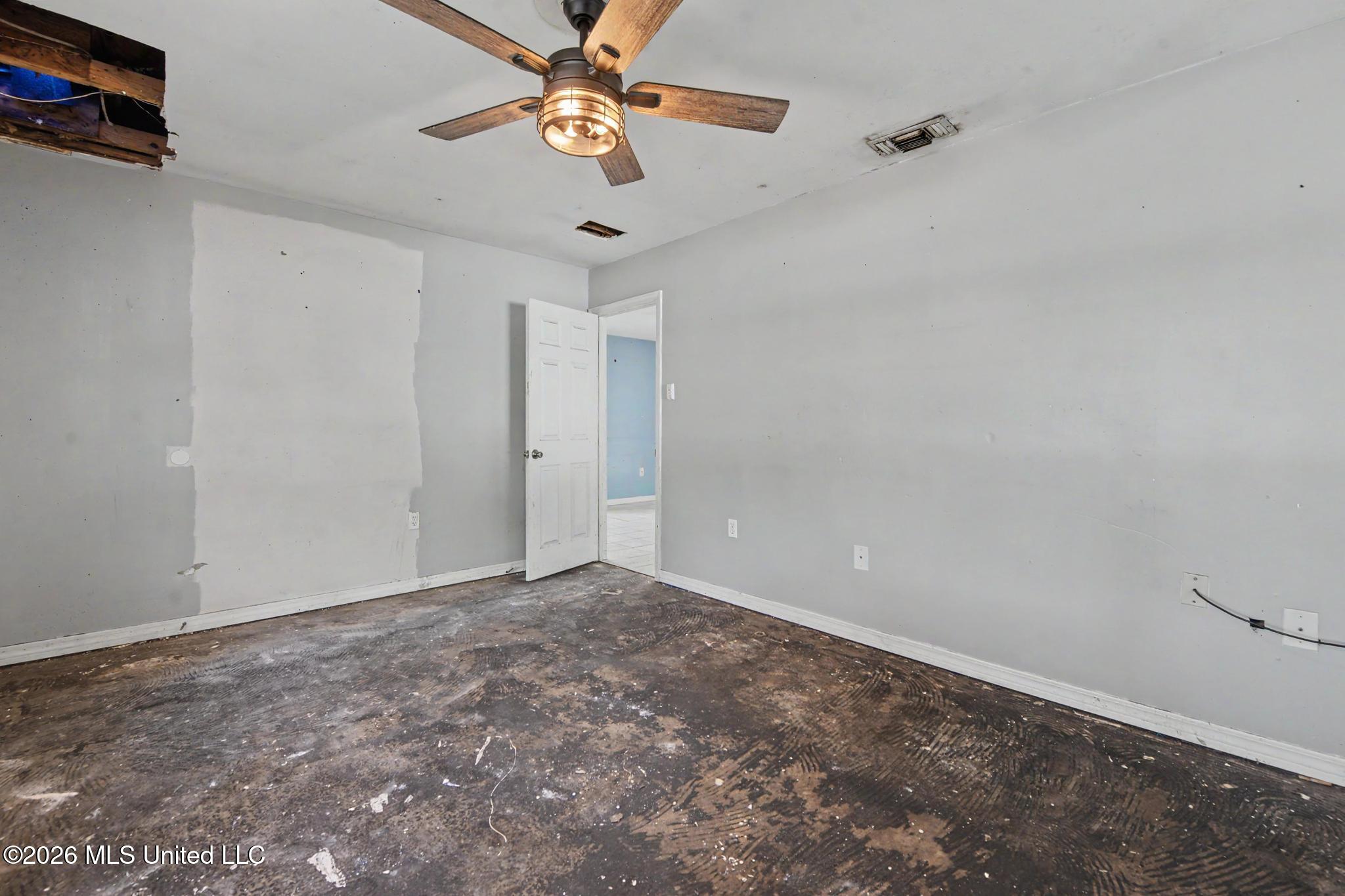 2209 Paul Harvey Avenue Property Photo 5