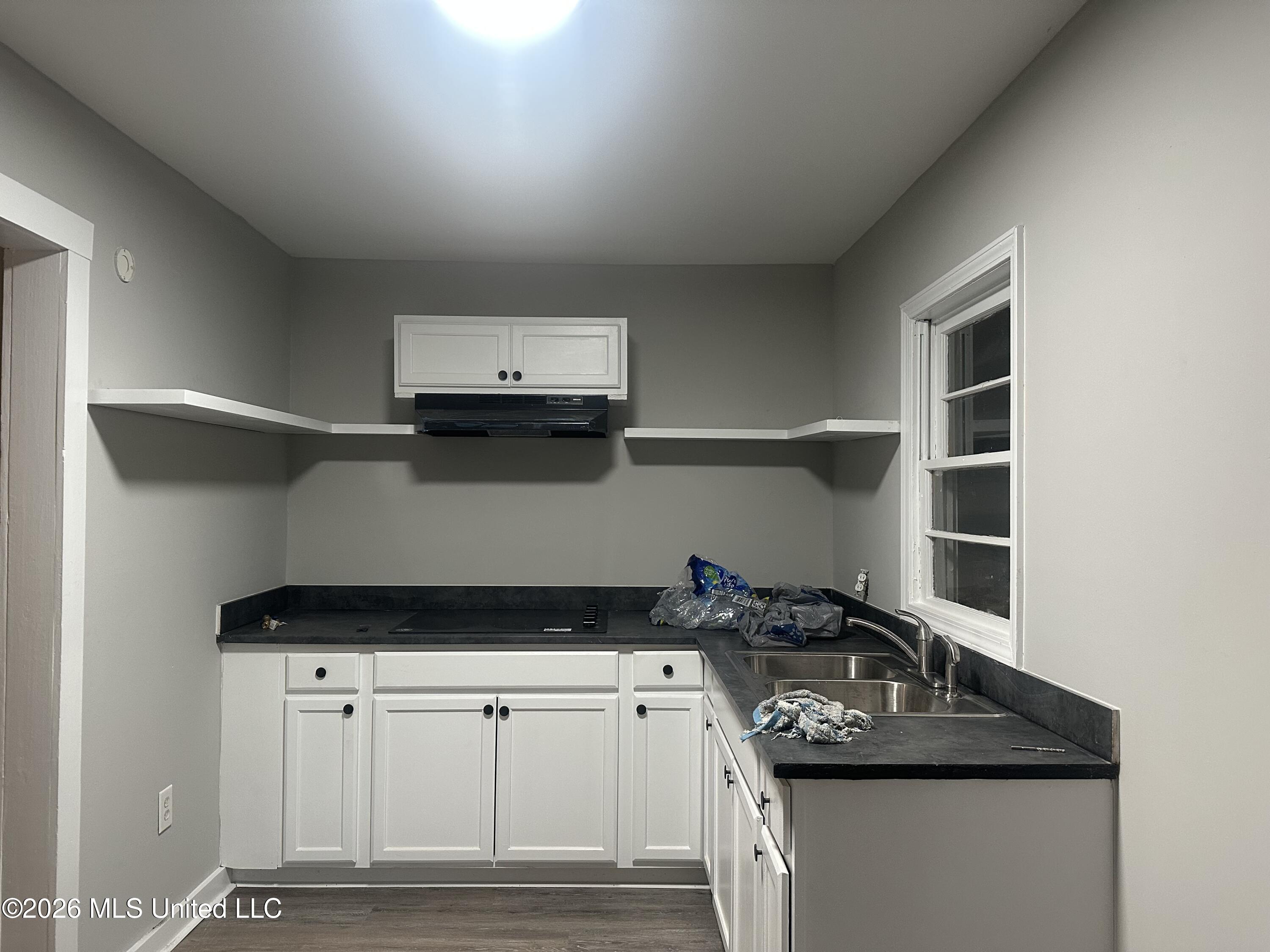 1070 E Broadwater Road Property Photo 11