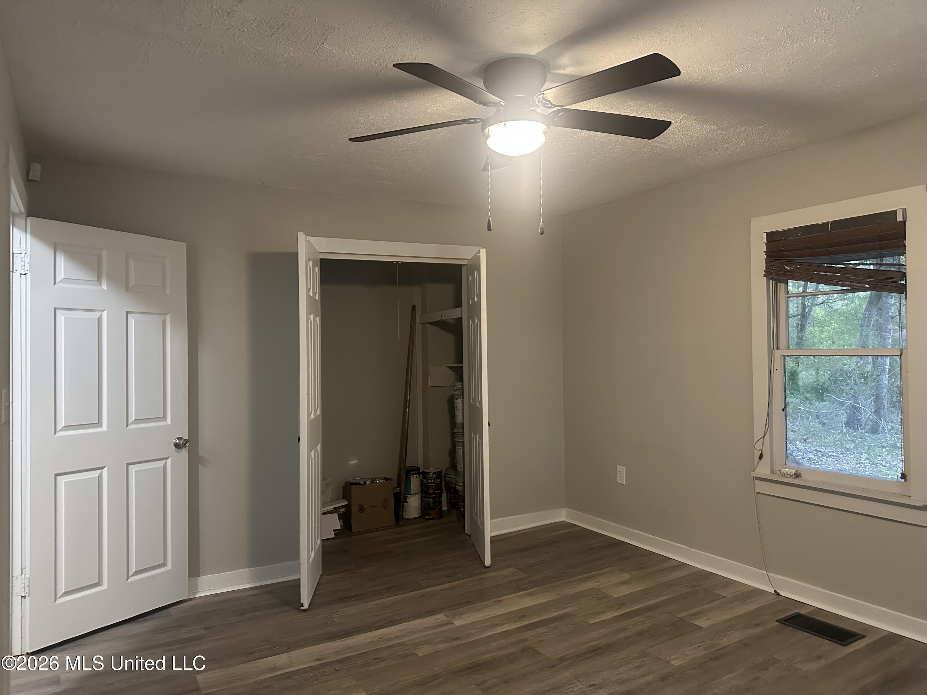 1070 E Broadwater Road Property Photo 18