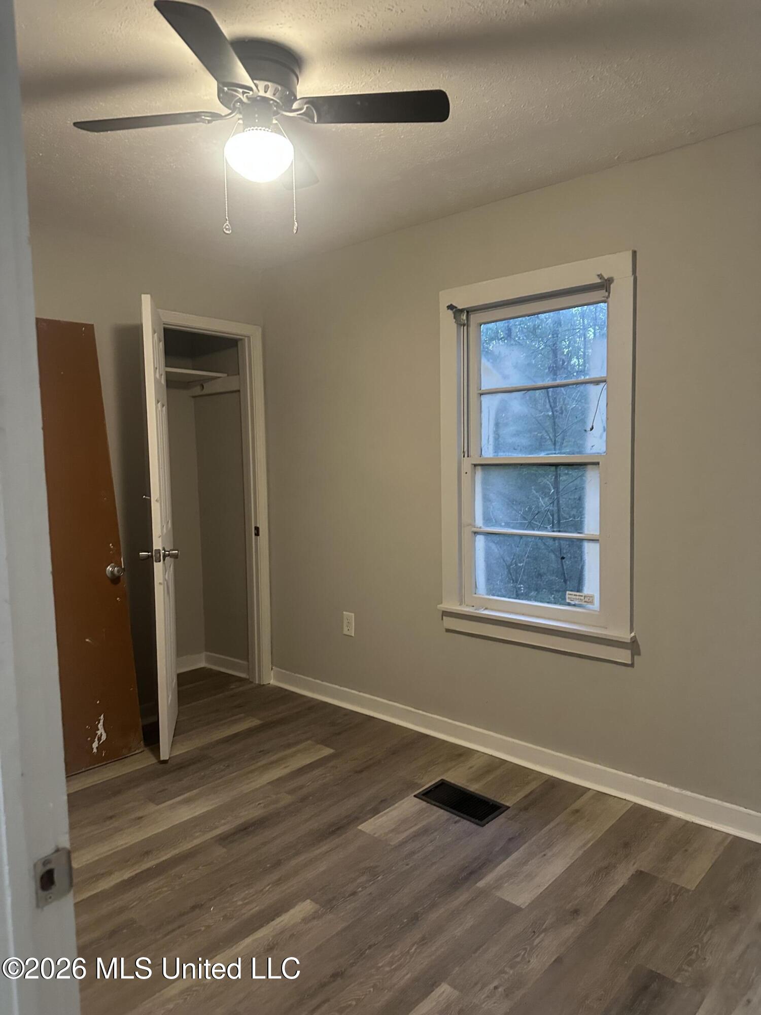 1070 E Broadwater Road Property Photo 28