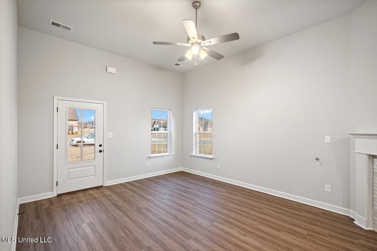 13758 Molly Madeline Lane Property Photo 8