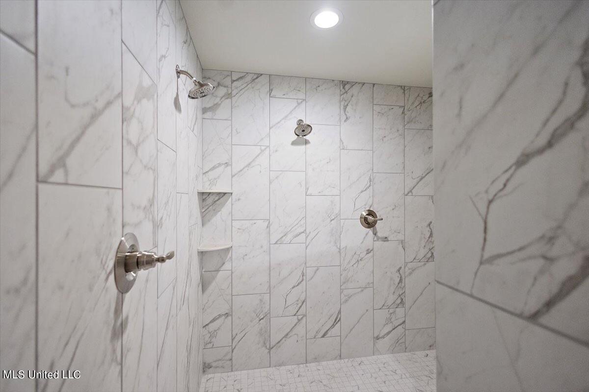 13758 Molly Madeline Lane Property Photo 17