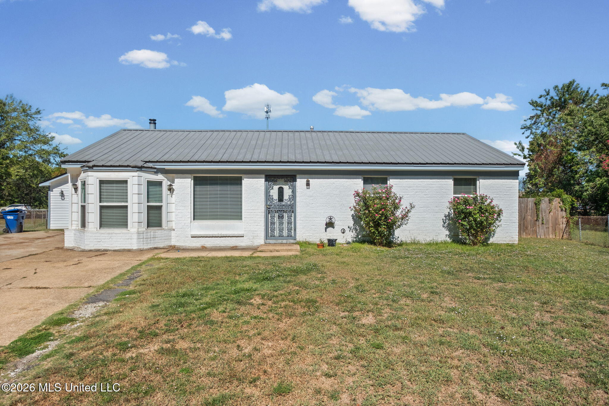 2630 Hillcrest Cove Property Photo 2