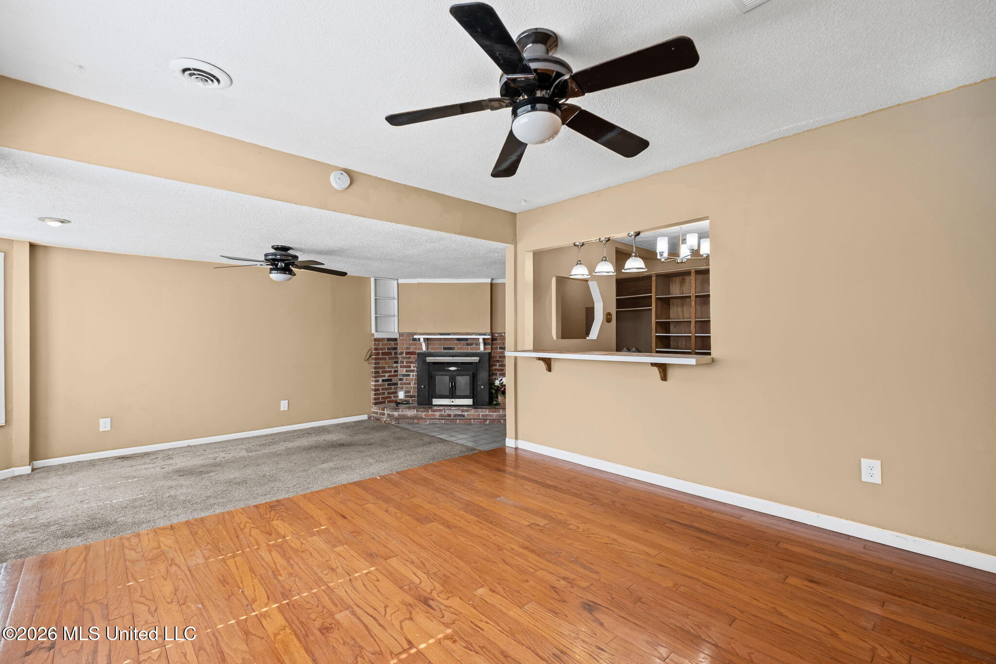 2630 Hillcrest Cove Property Photo 6