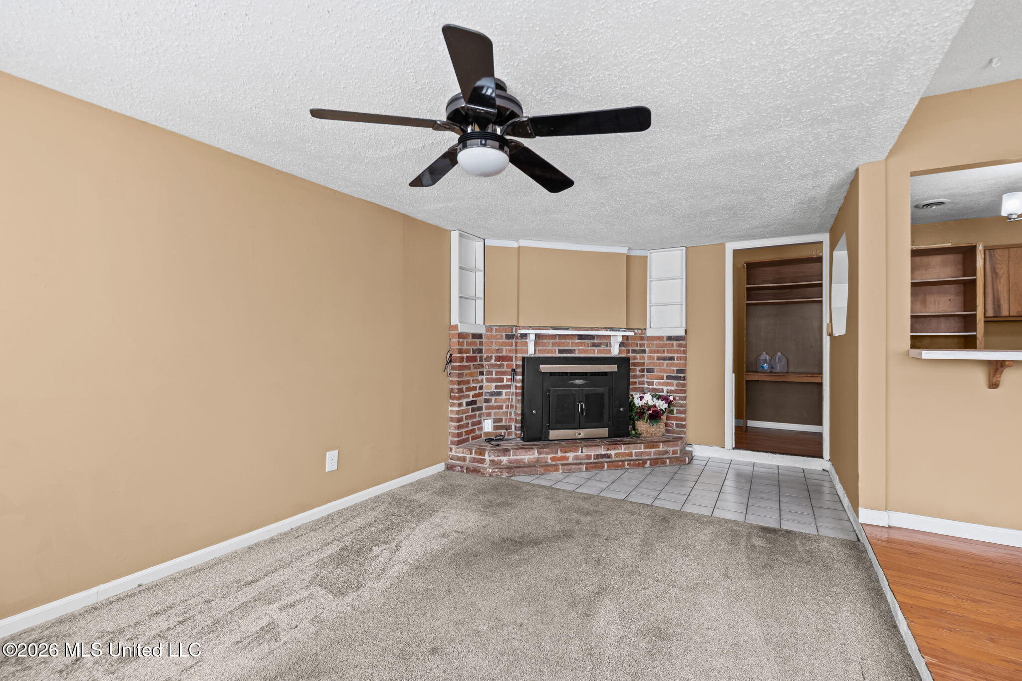 2630 Hillcrest Cove Property Photo 9