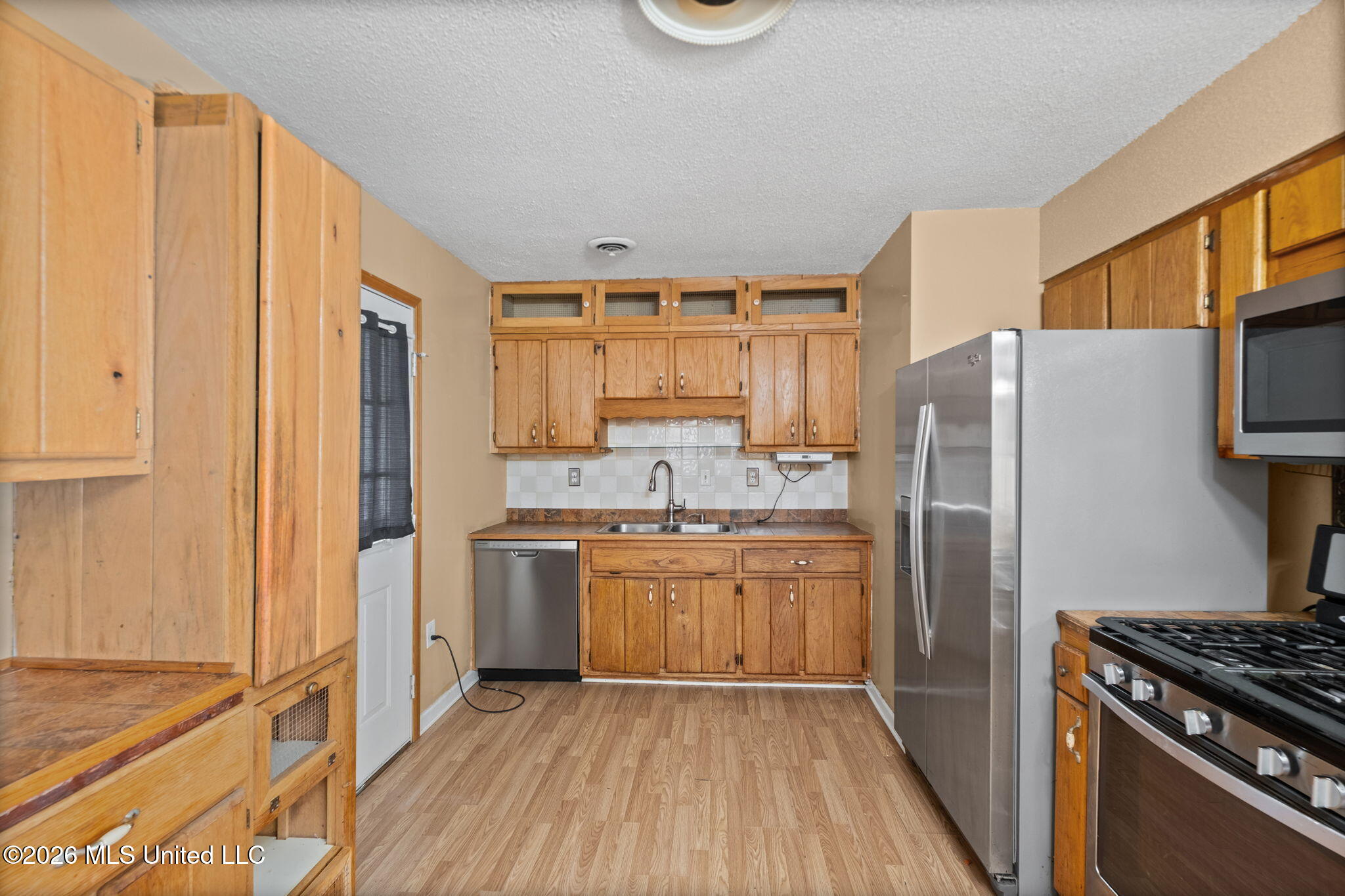 2630 Hillcrest Cove Property Photo 13