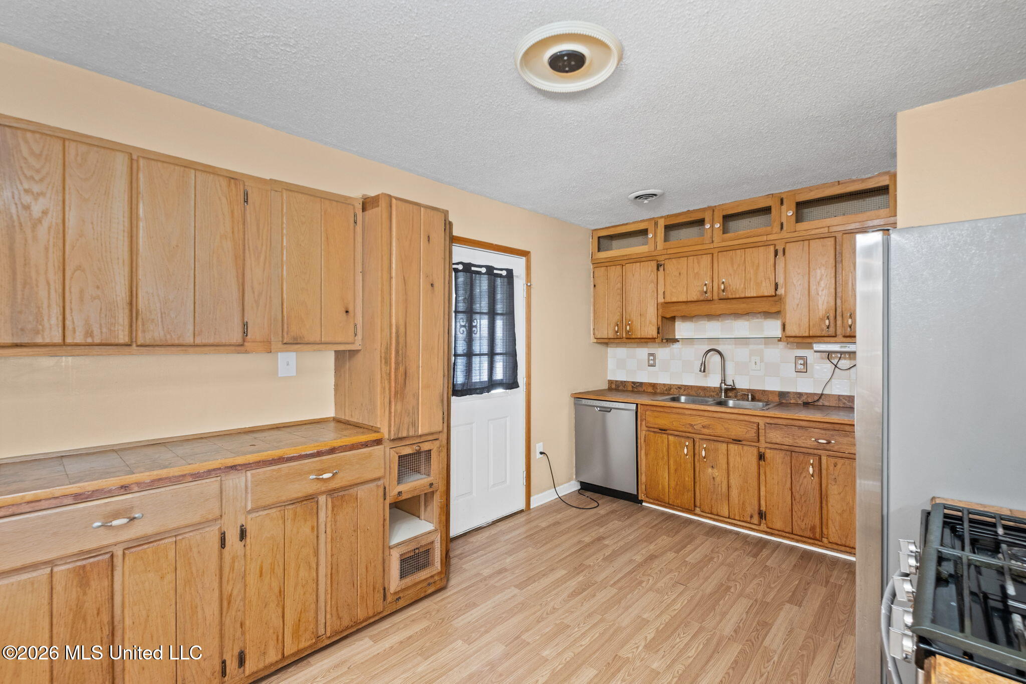 2630 Hillcrest Cove Property Photo 14