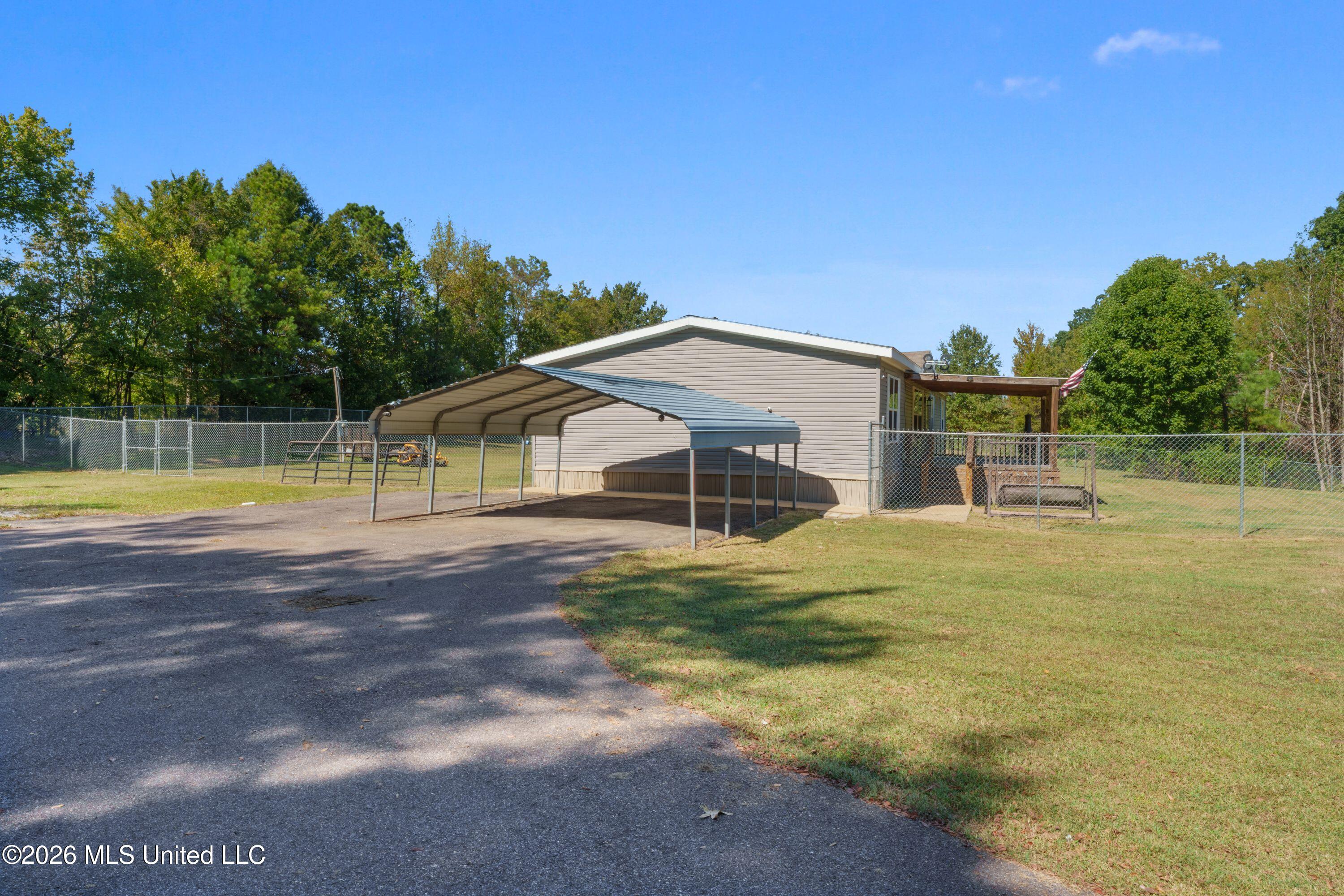 5805 Mcingvale Road Property Photo 28