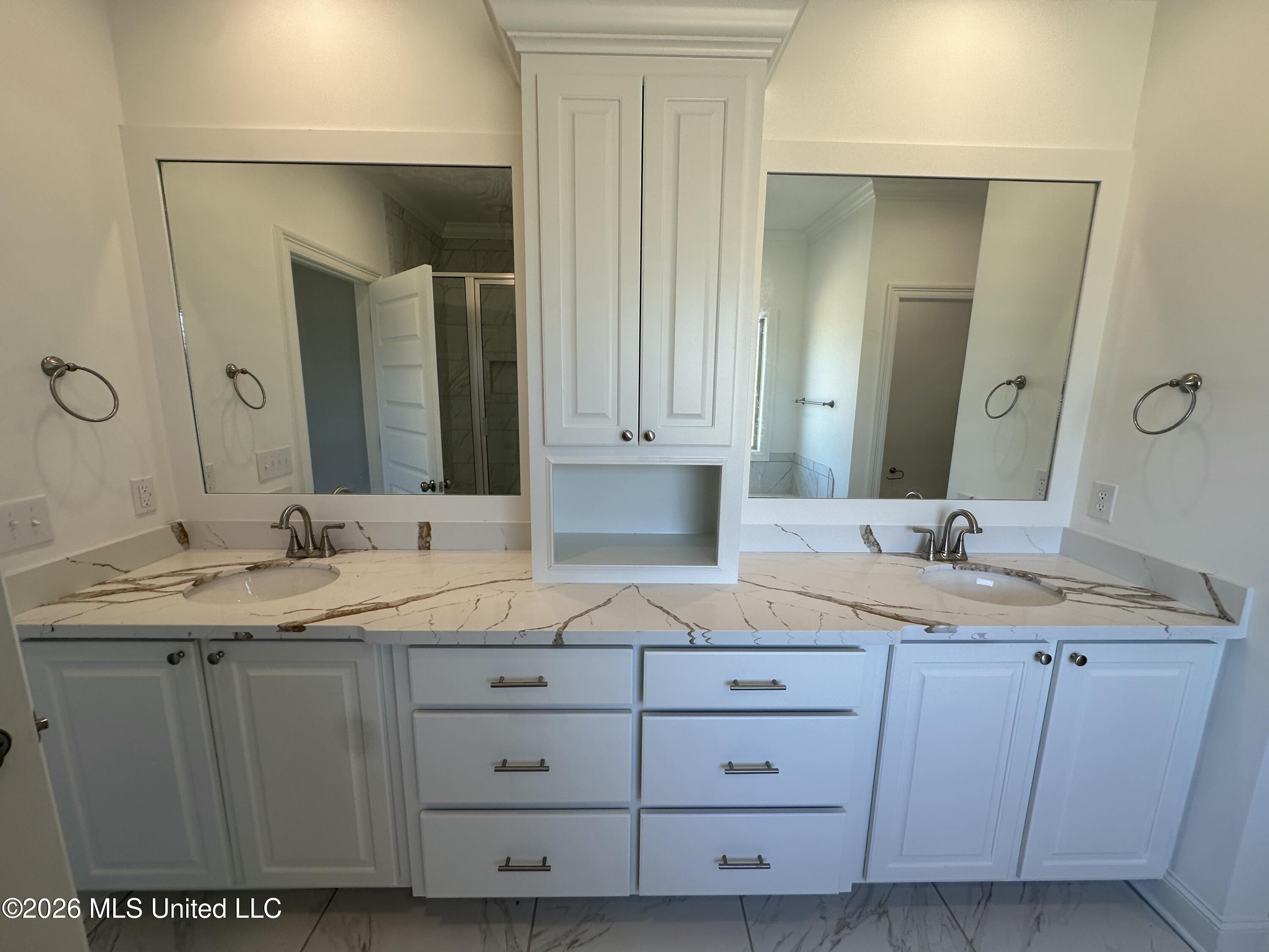 426 Old Maple Cove Property Photo 20