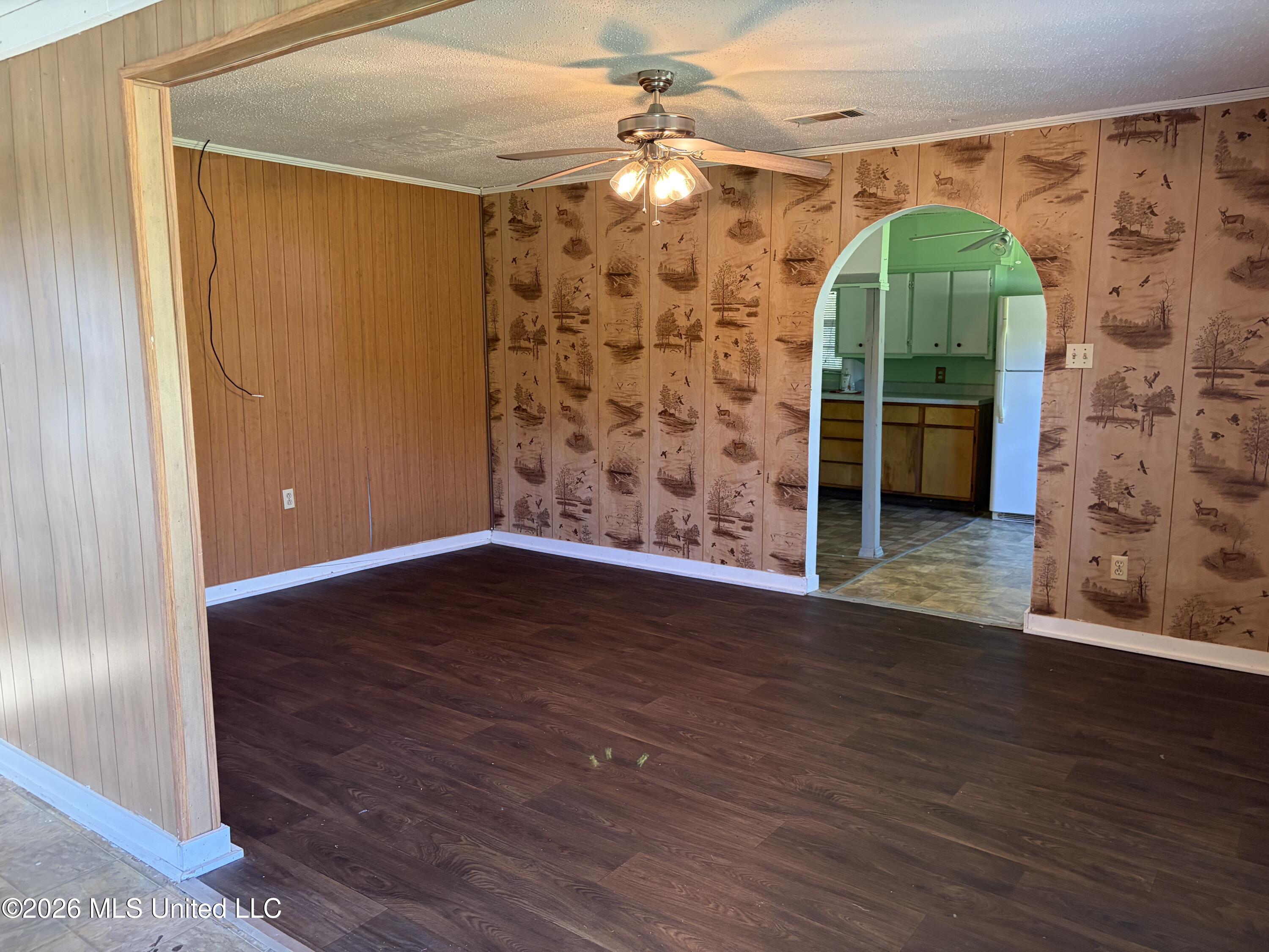 7071 Bell Circle Property Photo 2