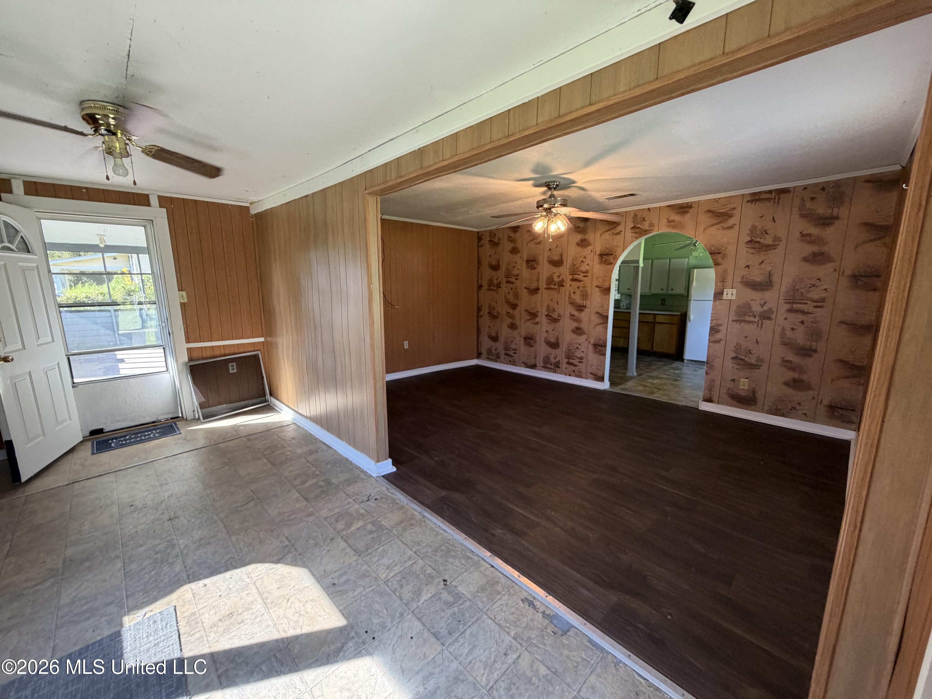 7071 Bell Circle Property Photo 3