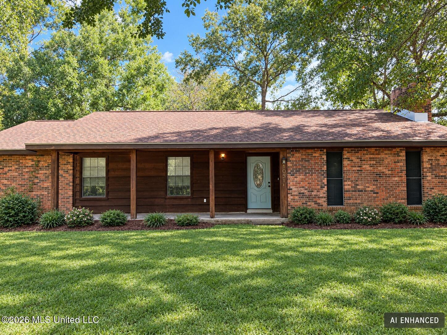 105 Brookhollow Drive Property Photo 1