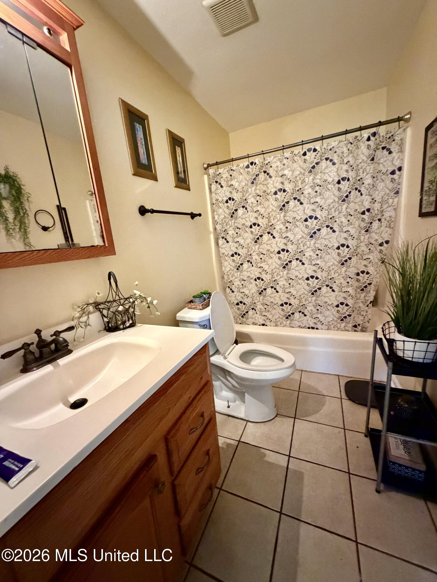 202 Jarrell Street Property Photo 5