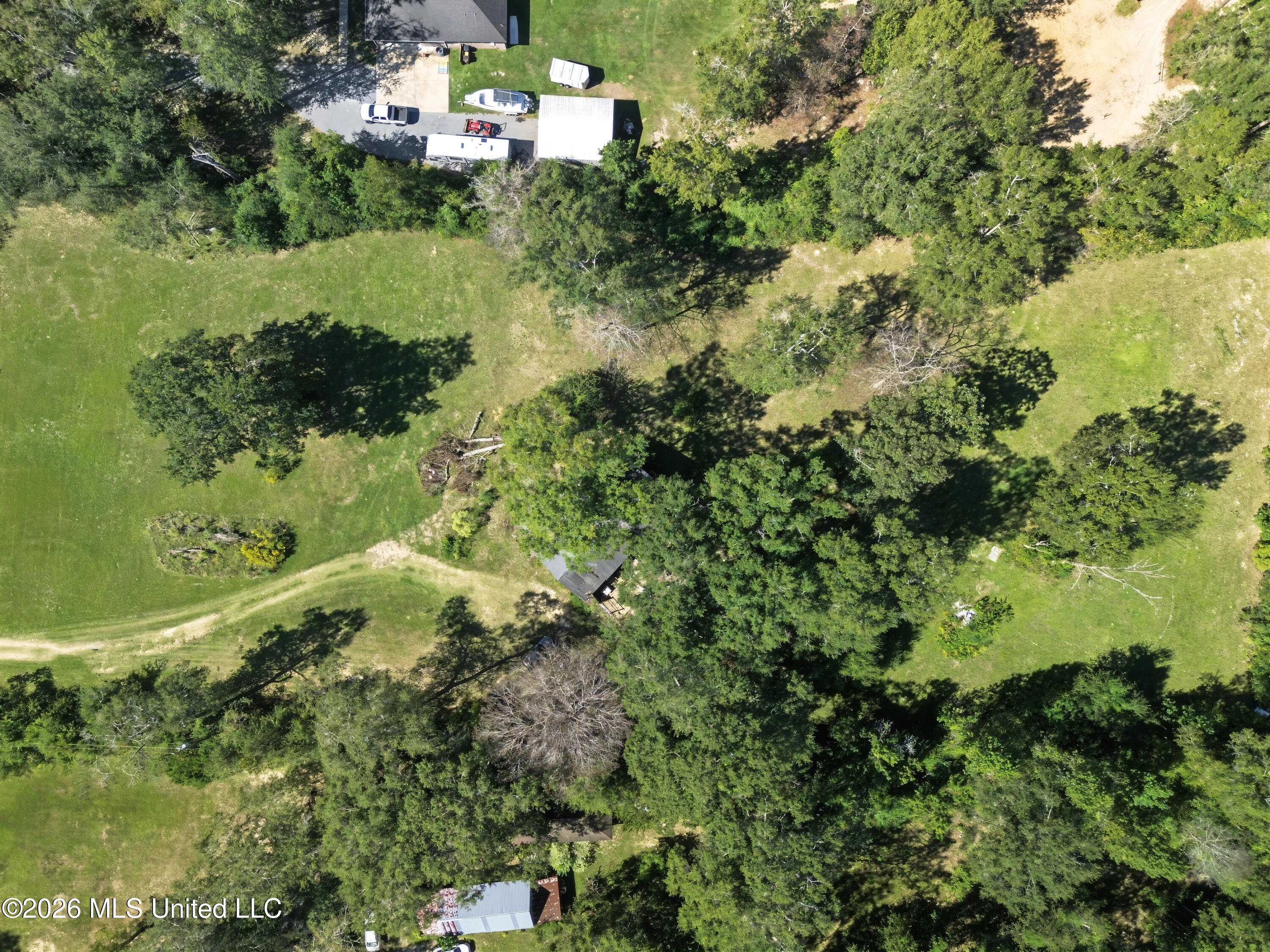 18250 Oak Drive Property Photo 11