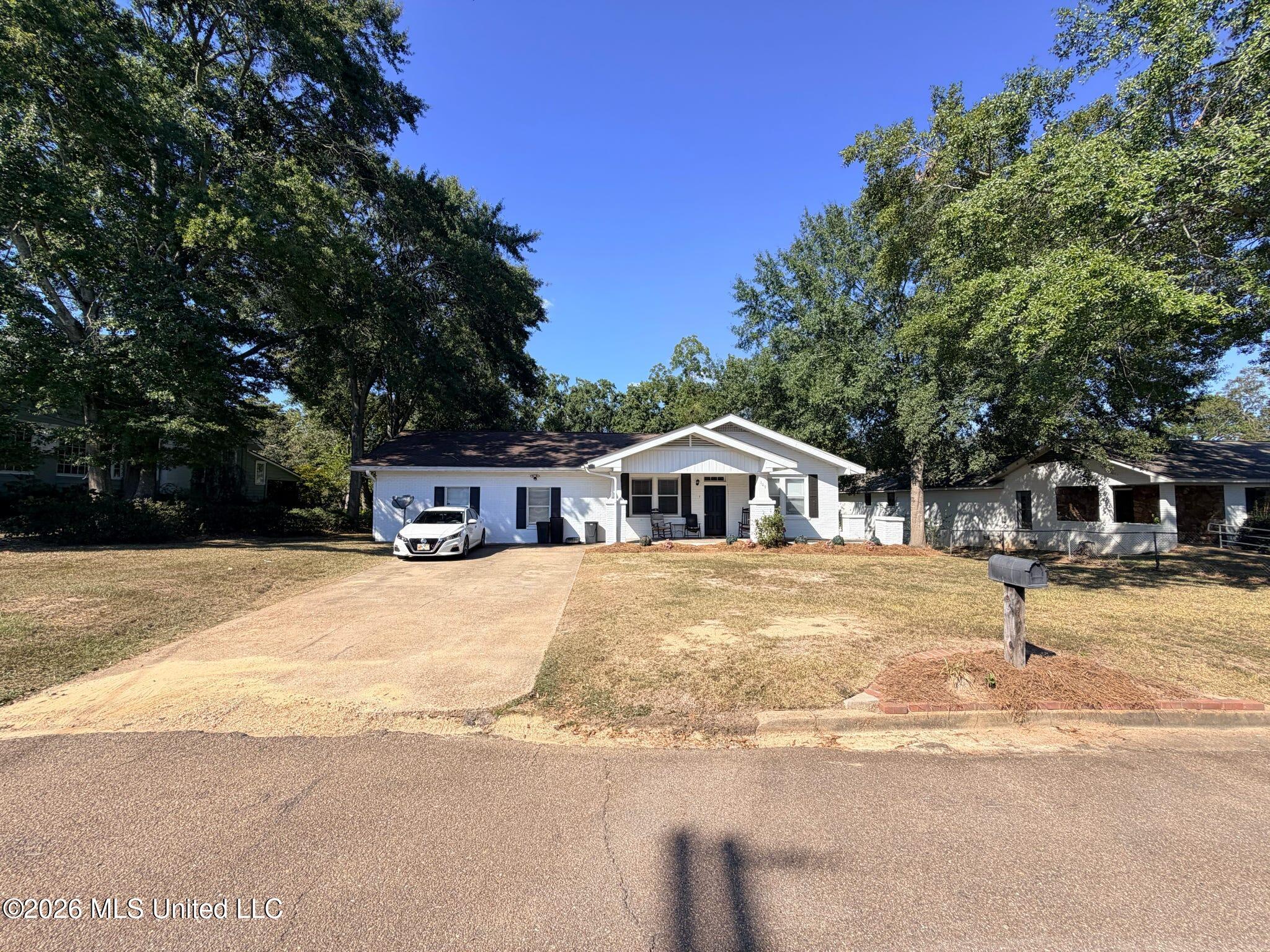 109 Nw 3rd Street Property Photo 1