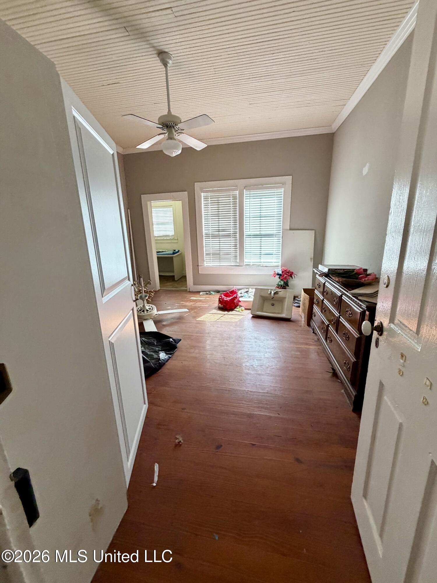 703 W Canal Street Property Photo 11