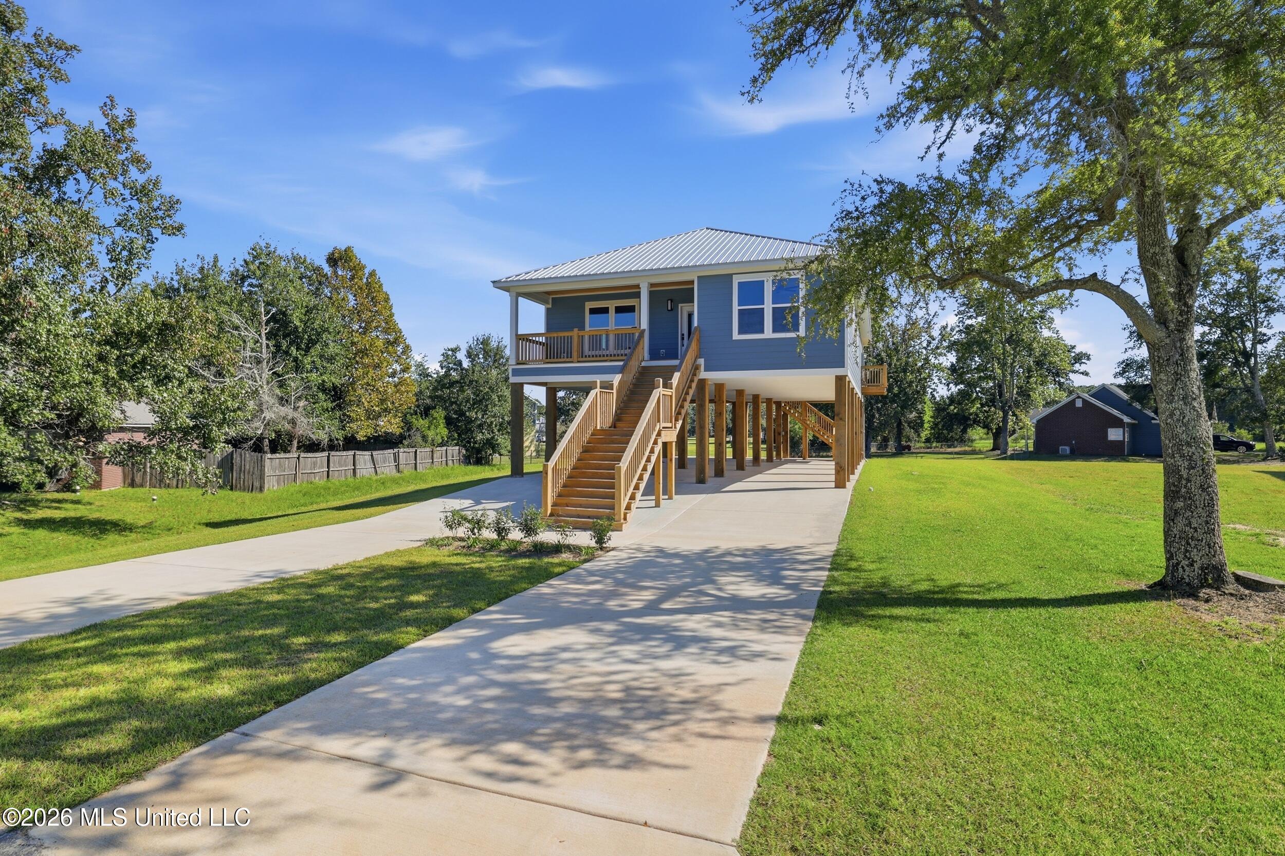 10107 Bald Eagle Drive Property Photo 3