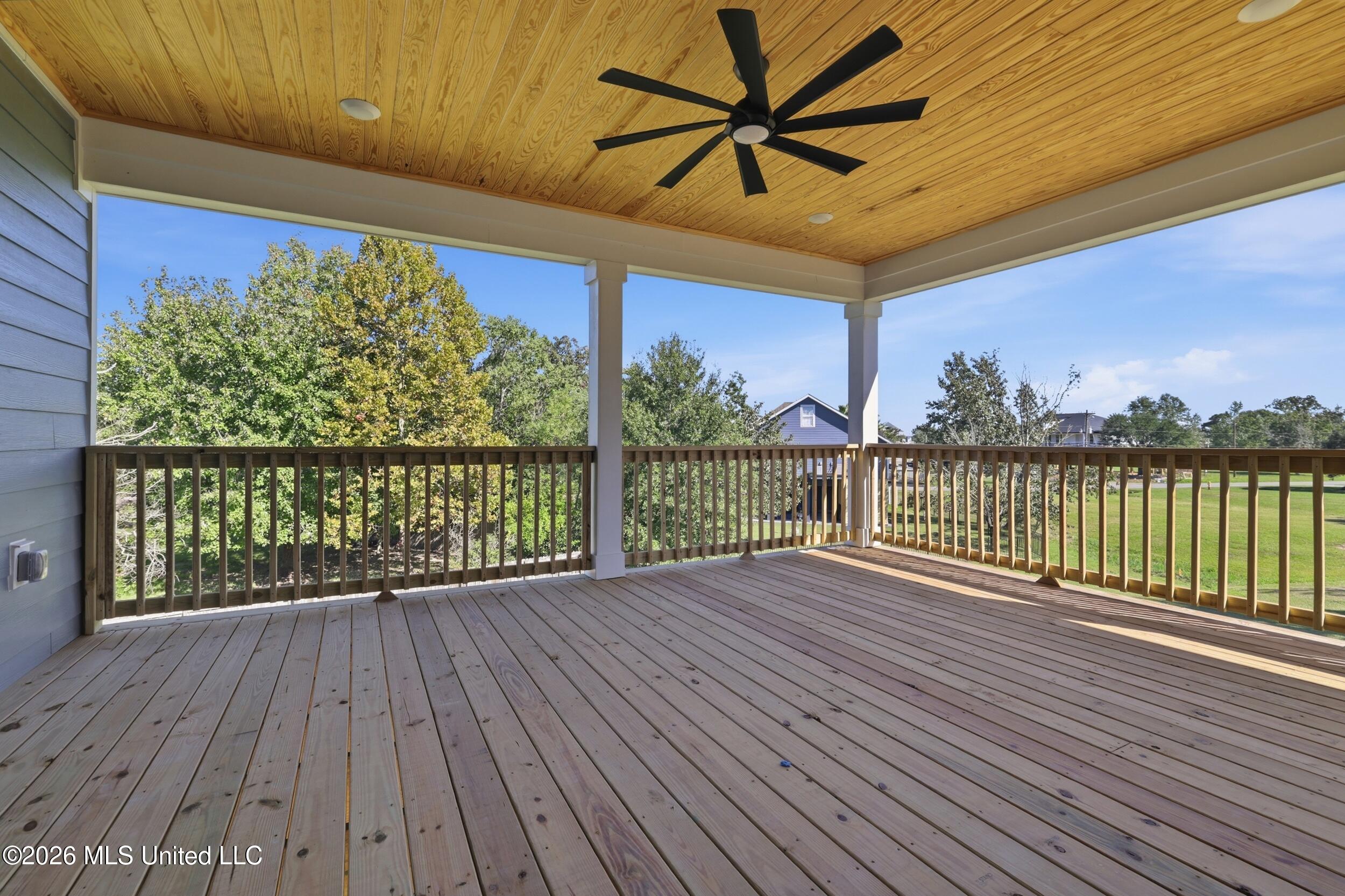 10107 Bald Eagle Drive Property Photo 6