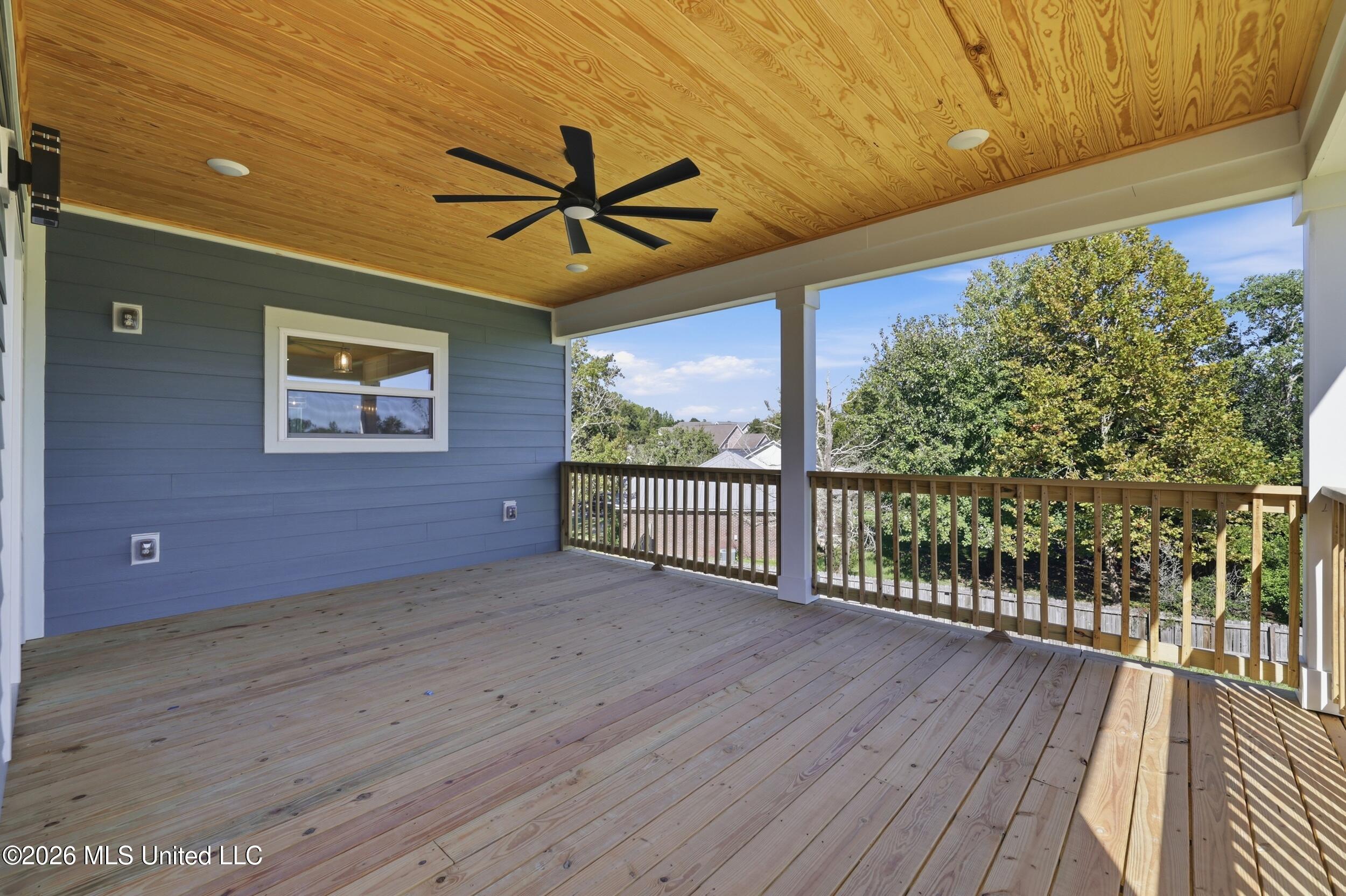 10107 Bald Eagle Drive Property Photo 7