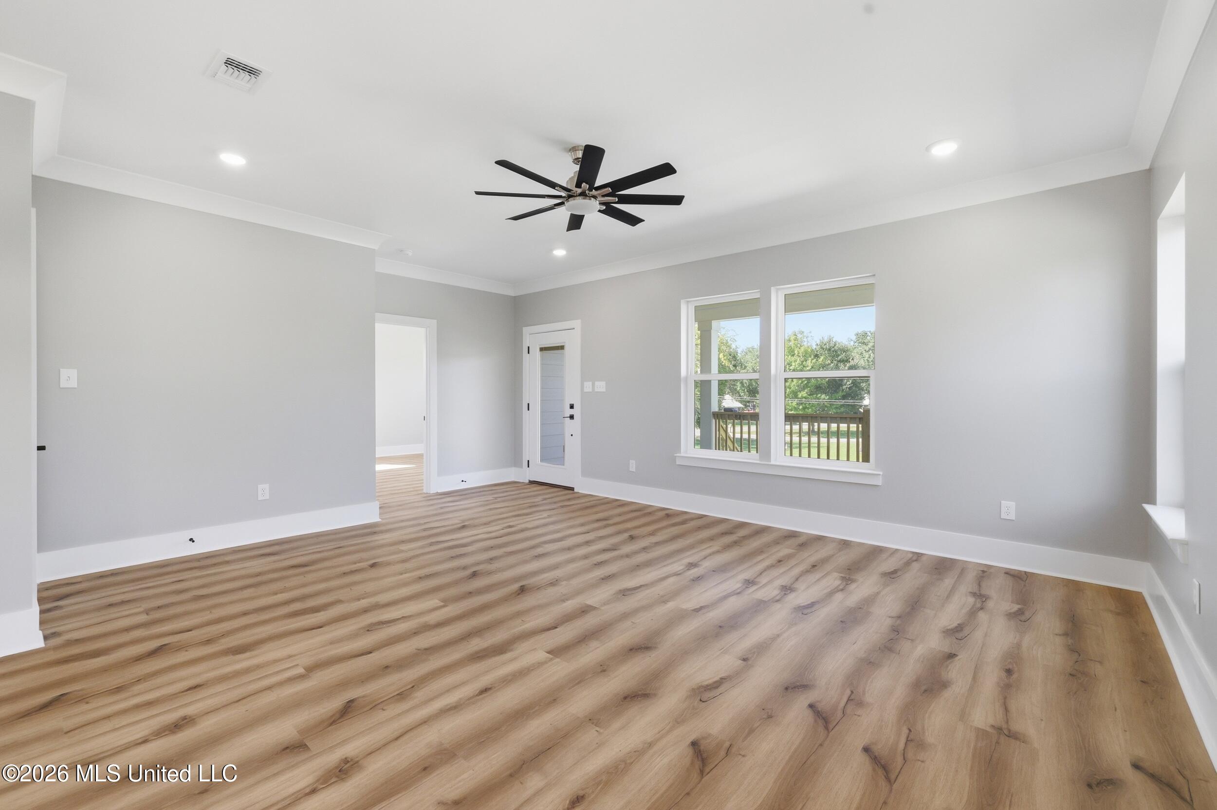 10107 Bald Eagle Drive Property Photo 15