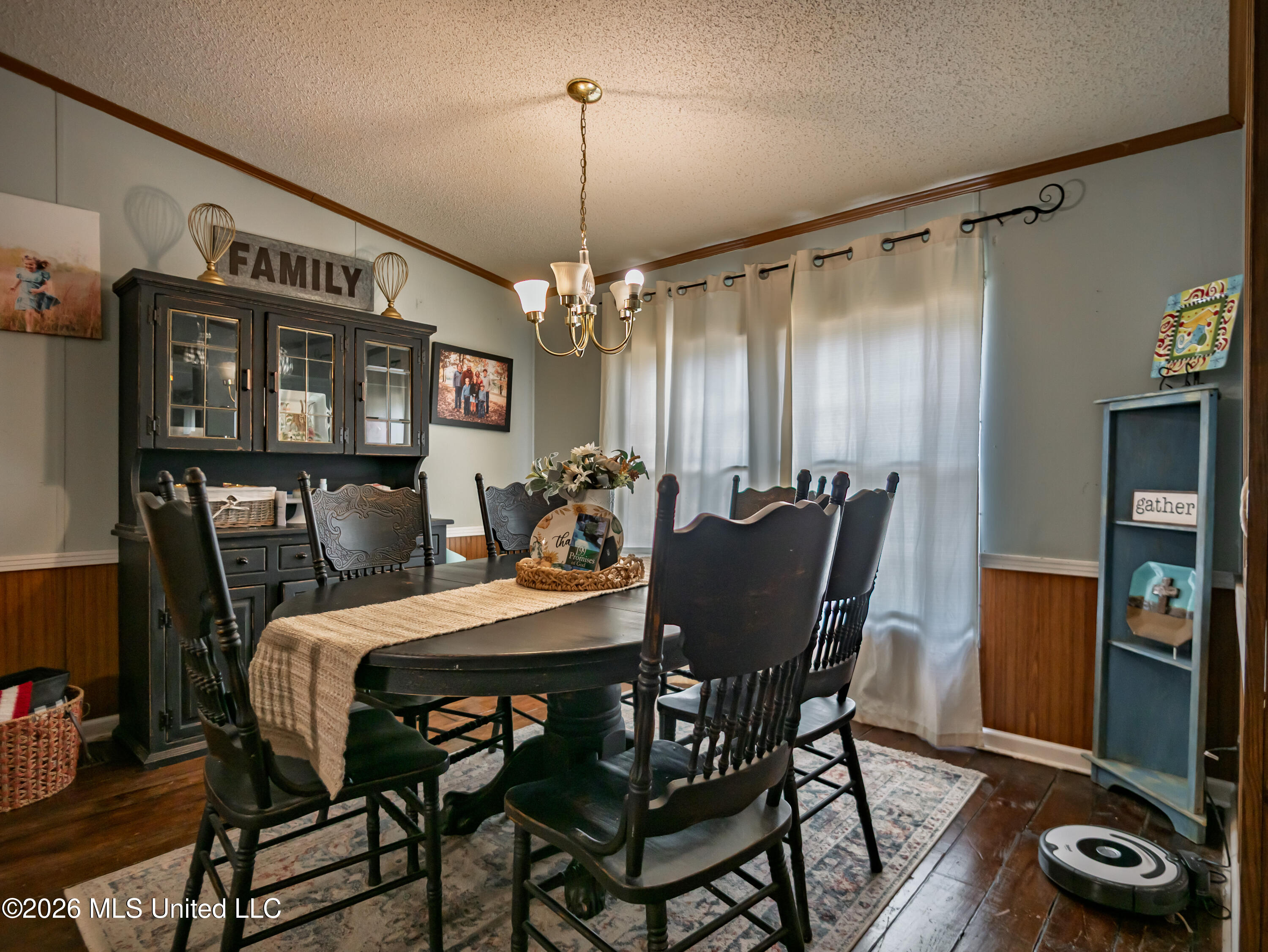 8208 Pope Crowder Road Property Photo 4