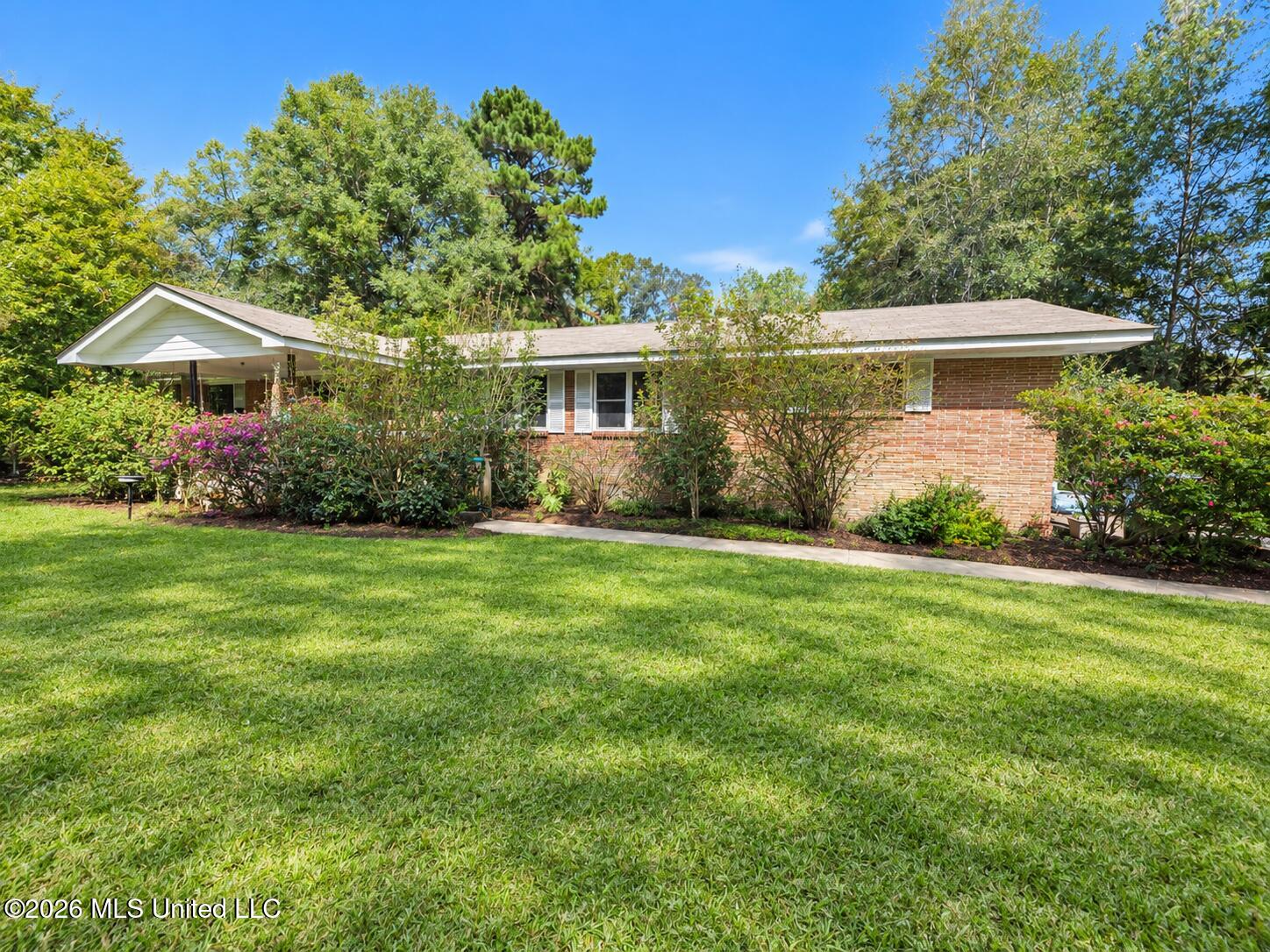 1174 Magnolia Lane Property Photo 1