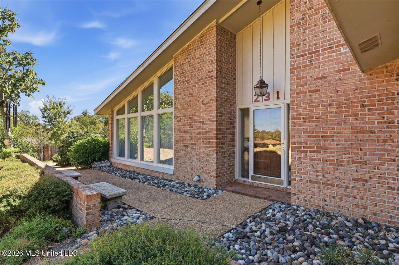 231 Kitchings Drive Property Photo 4