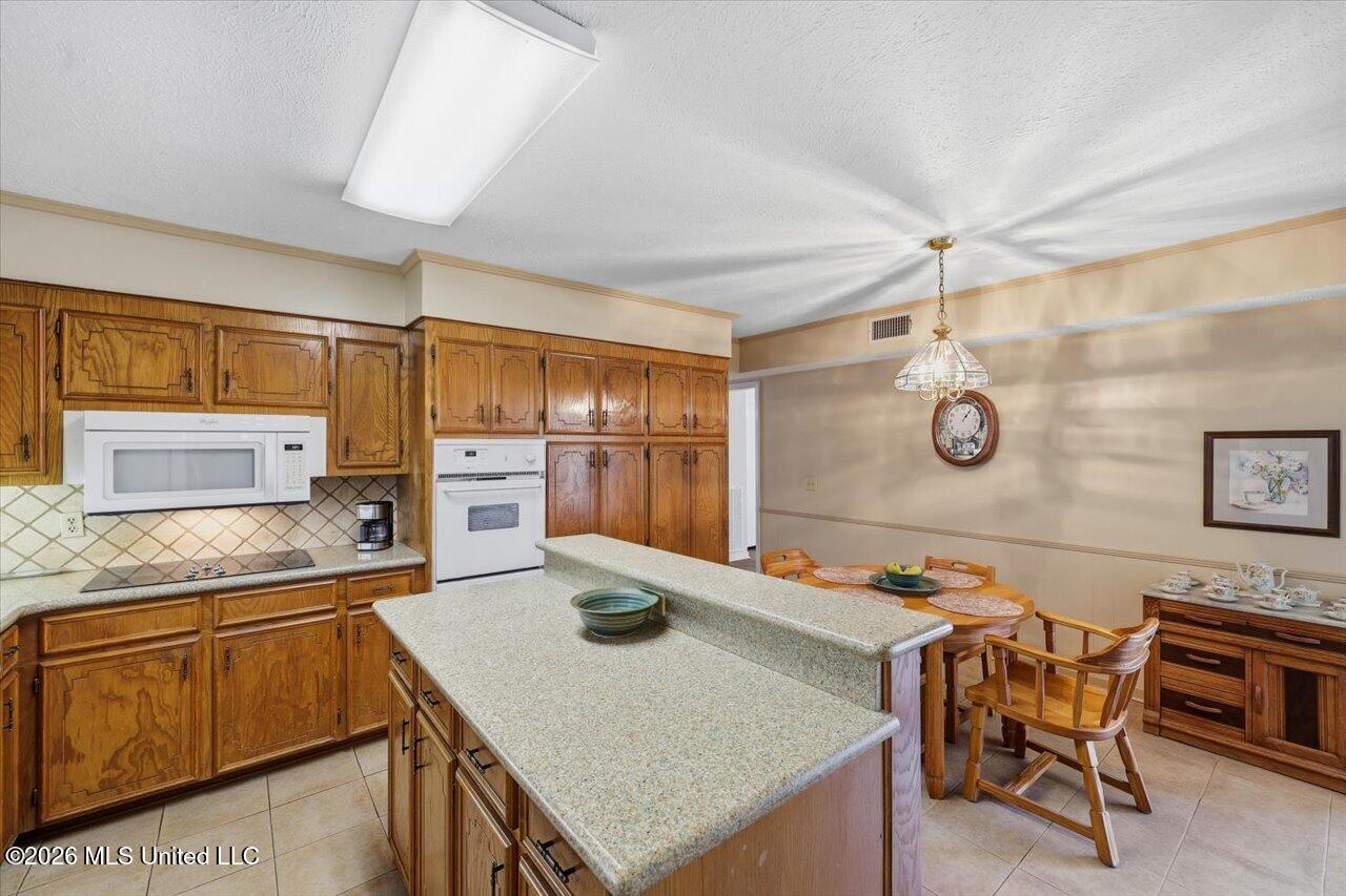 231 Kitchings Drive Property Photo 15