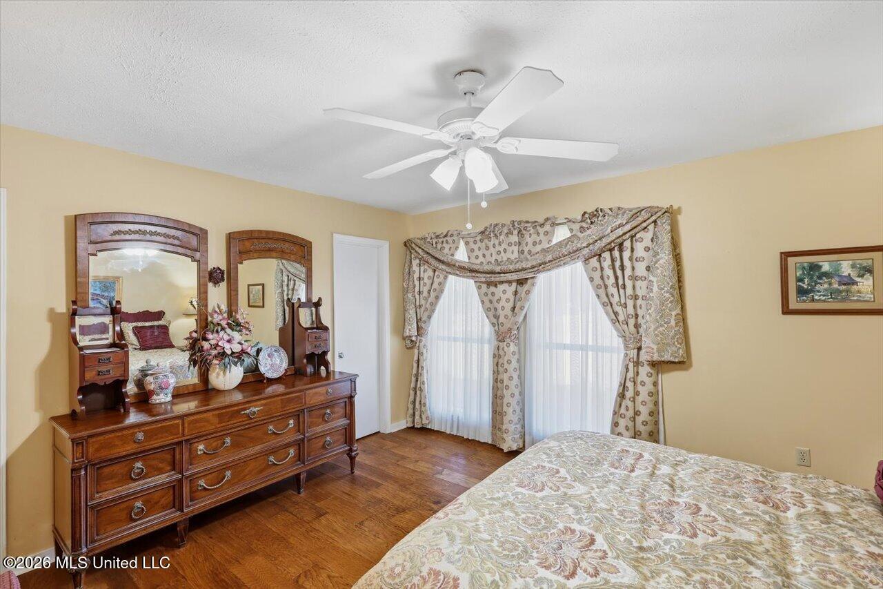 231 Kitchings Drive Property Photo 24