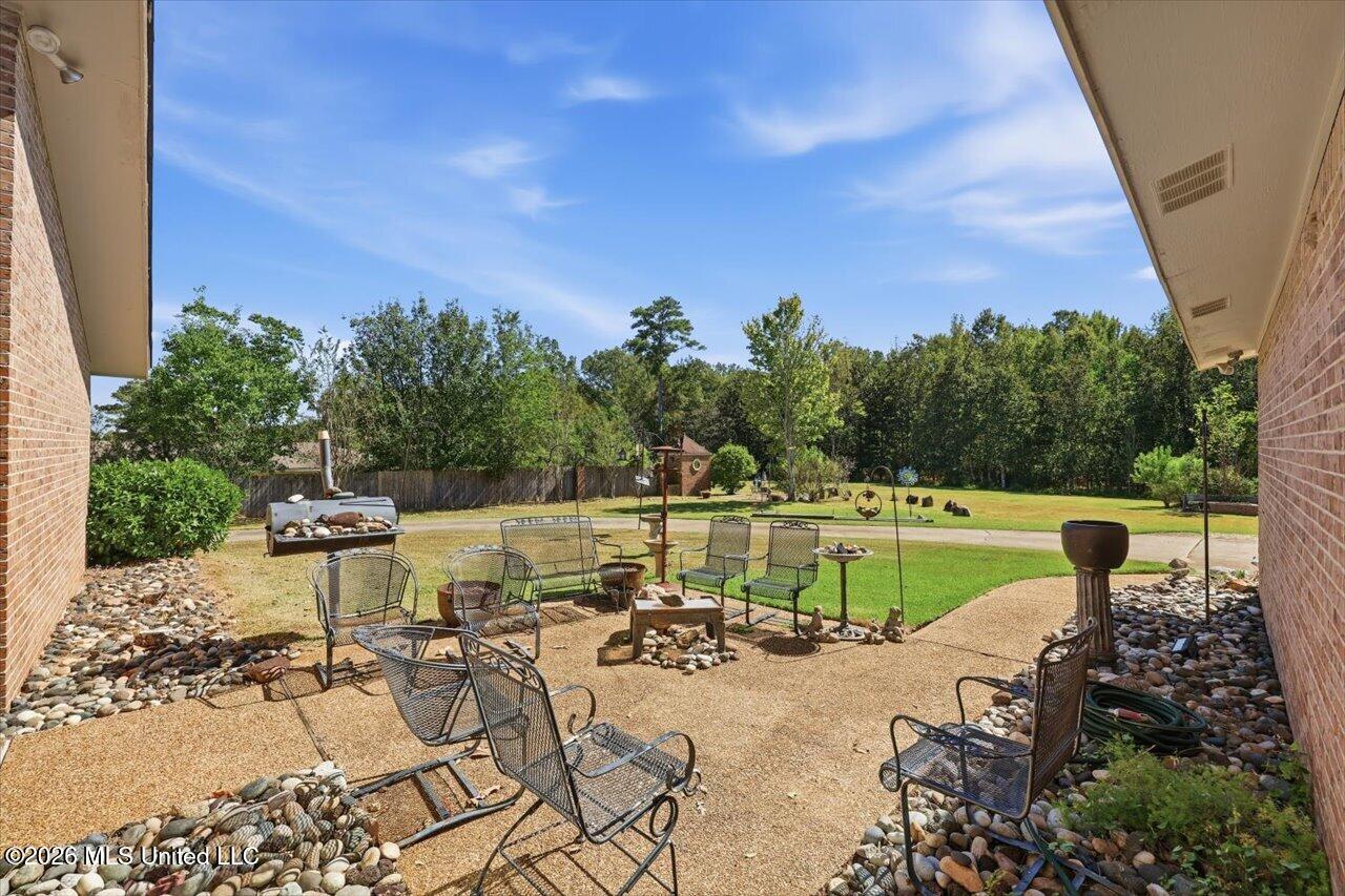 231 Kitchings Drive Property Photo 38