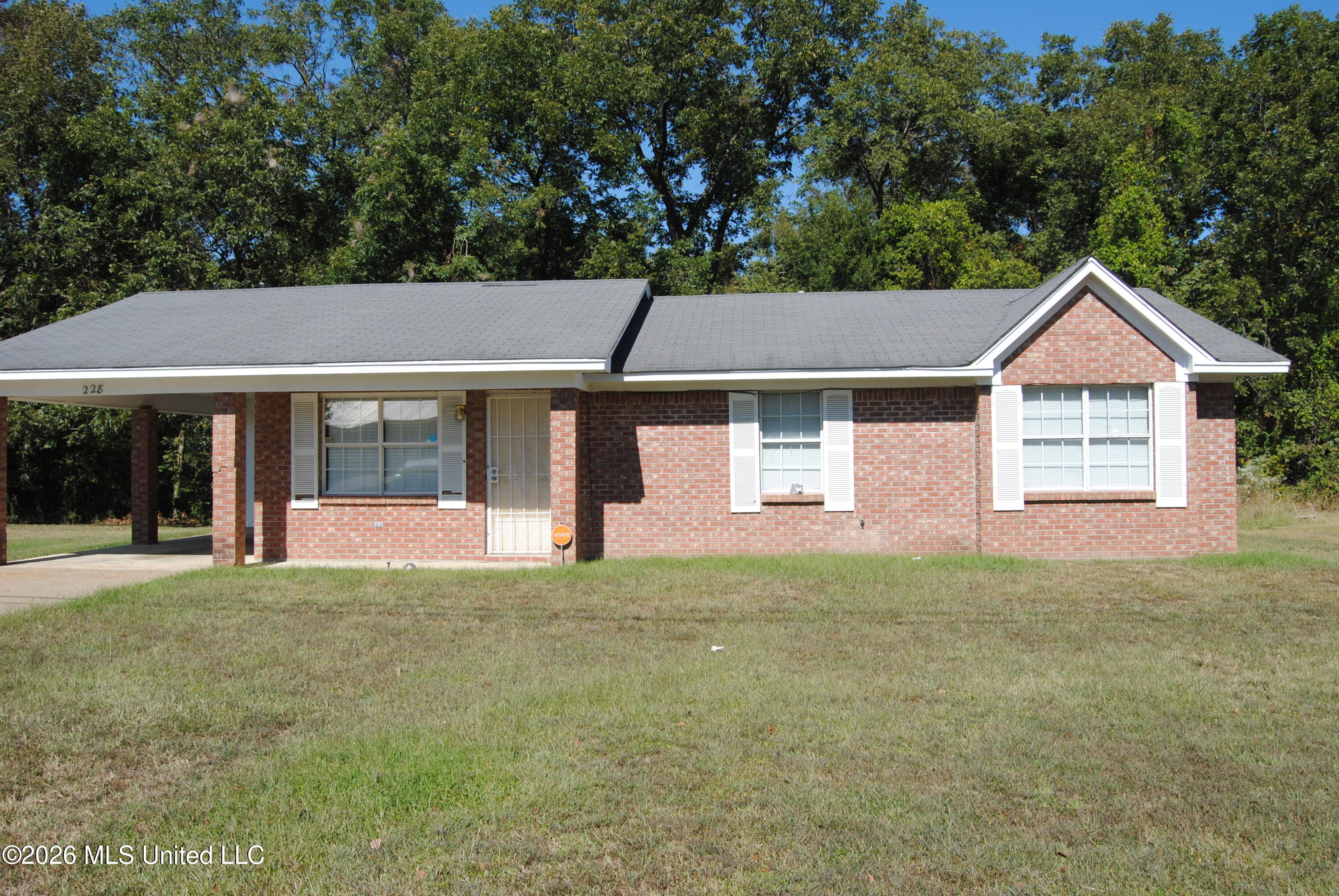 228 Northpoint Drive Property Photo 1