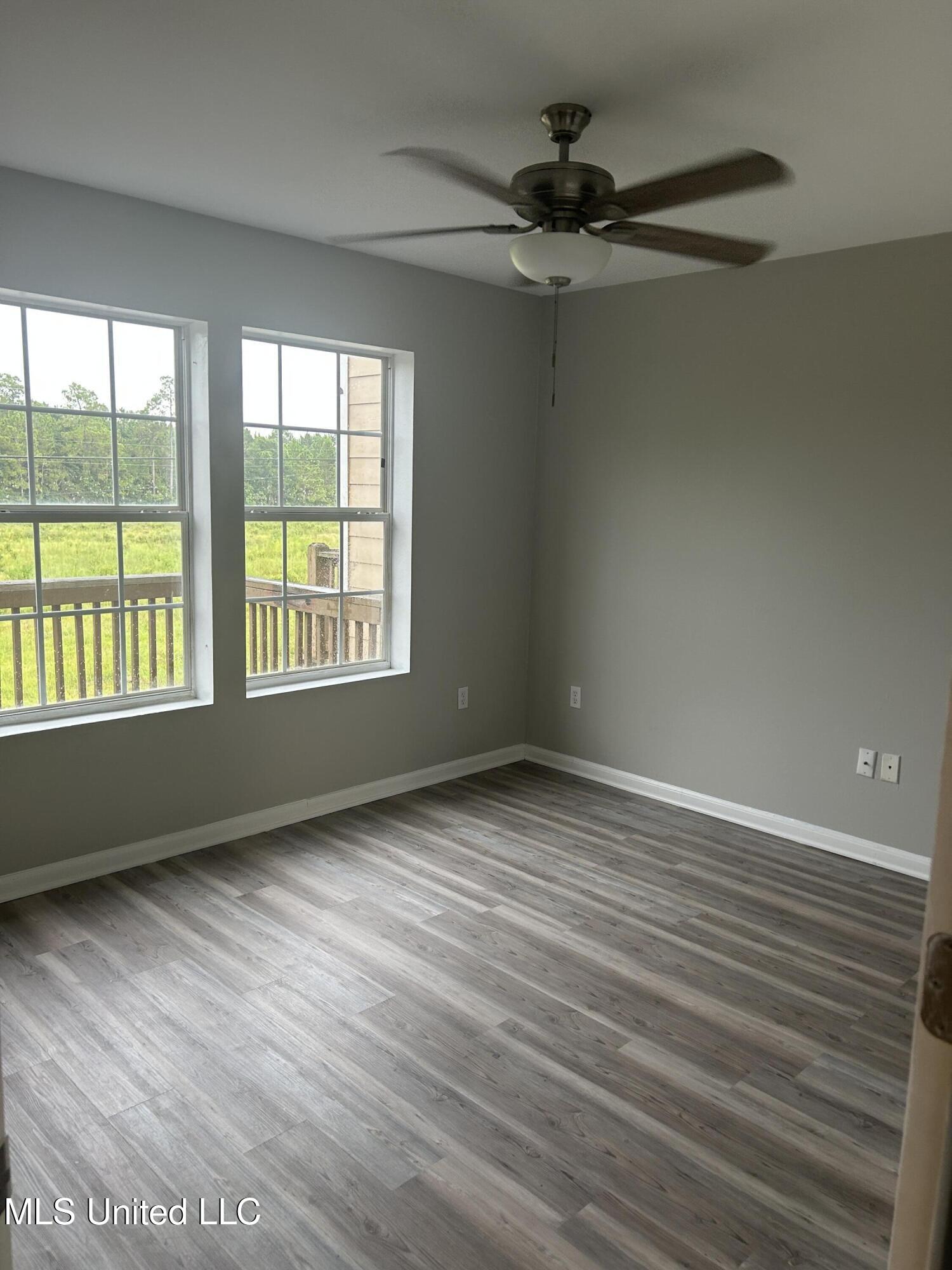 321 Lac Bleu Avenue Property Photo 3