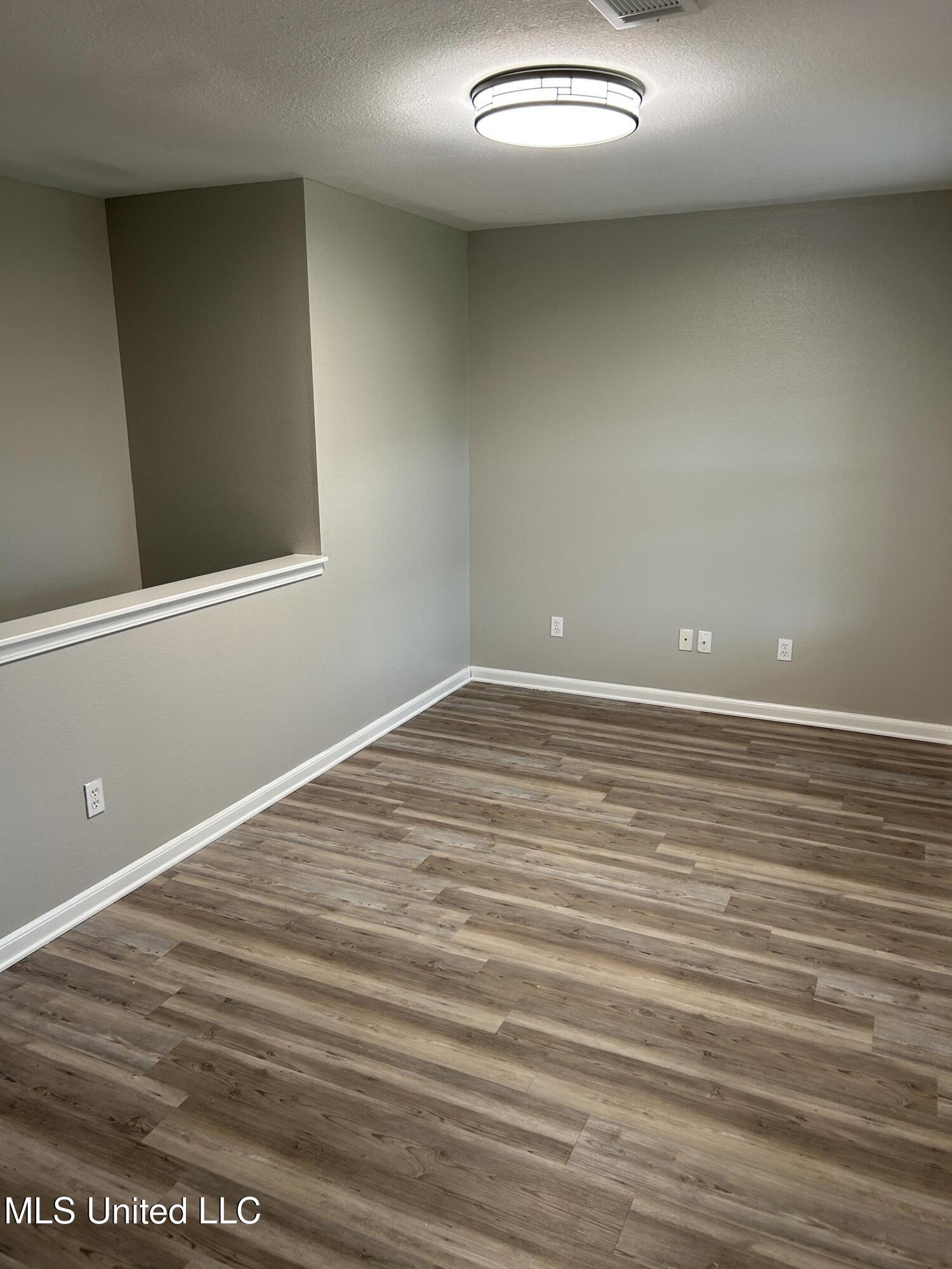 321 Lac Bleu Avenue Property Photo 10