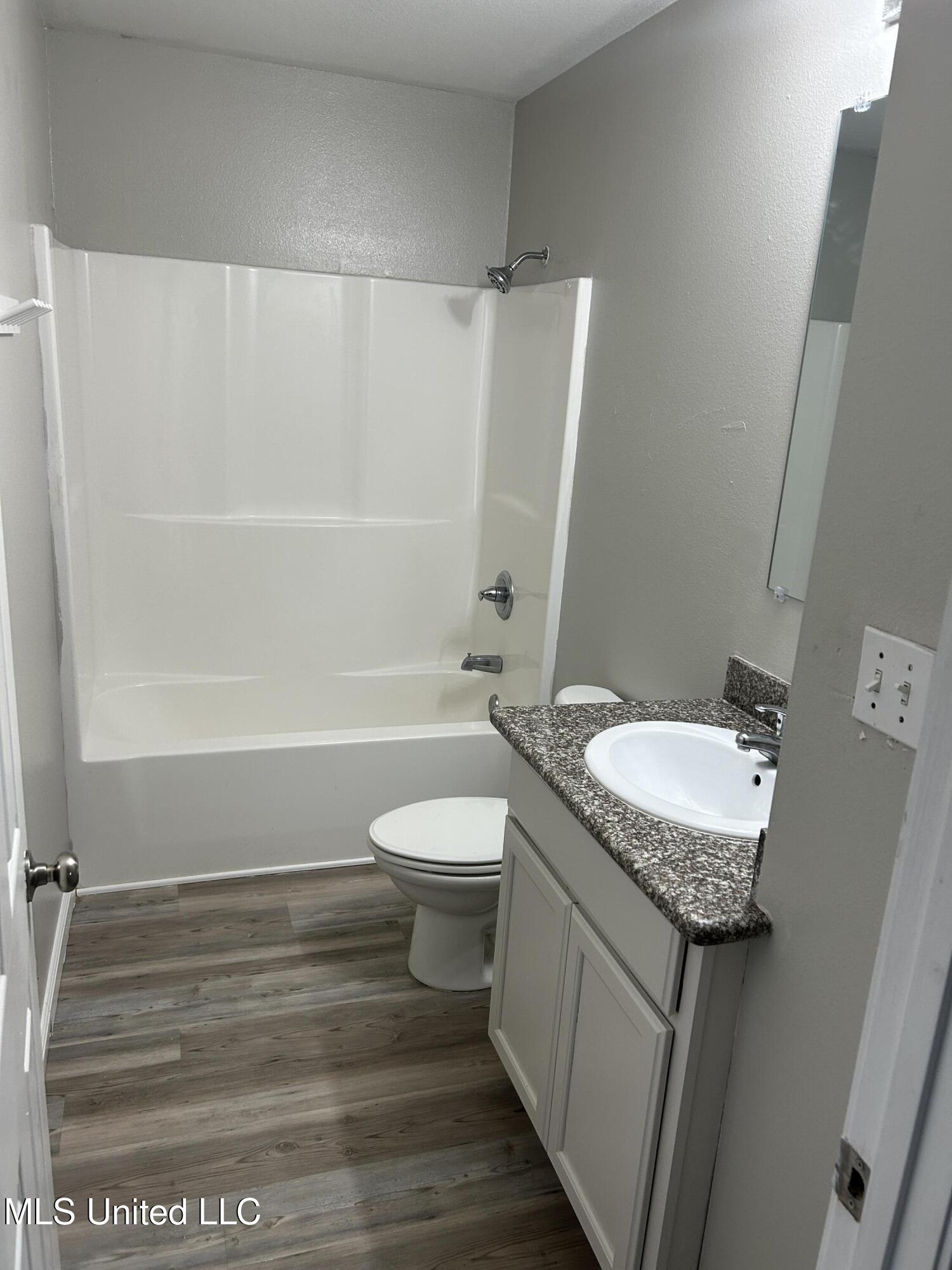 321 Lac Bleu Avenue Property Photo 13