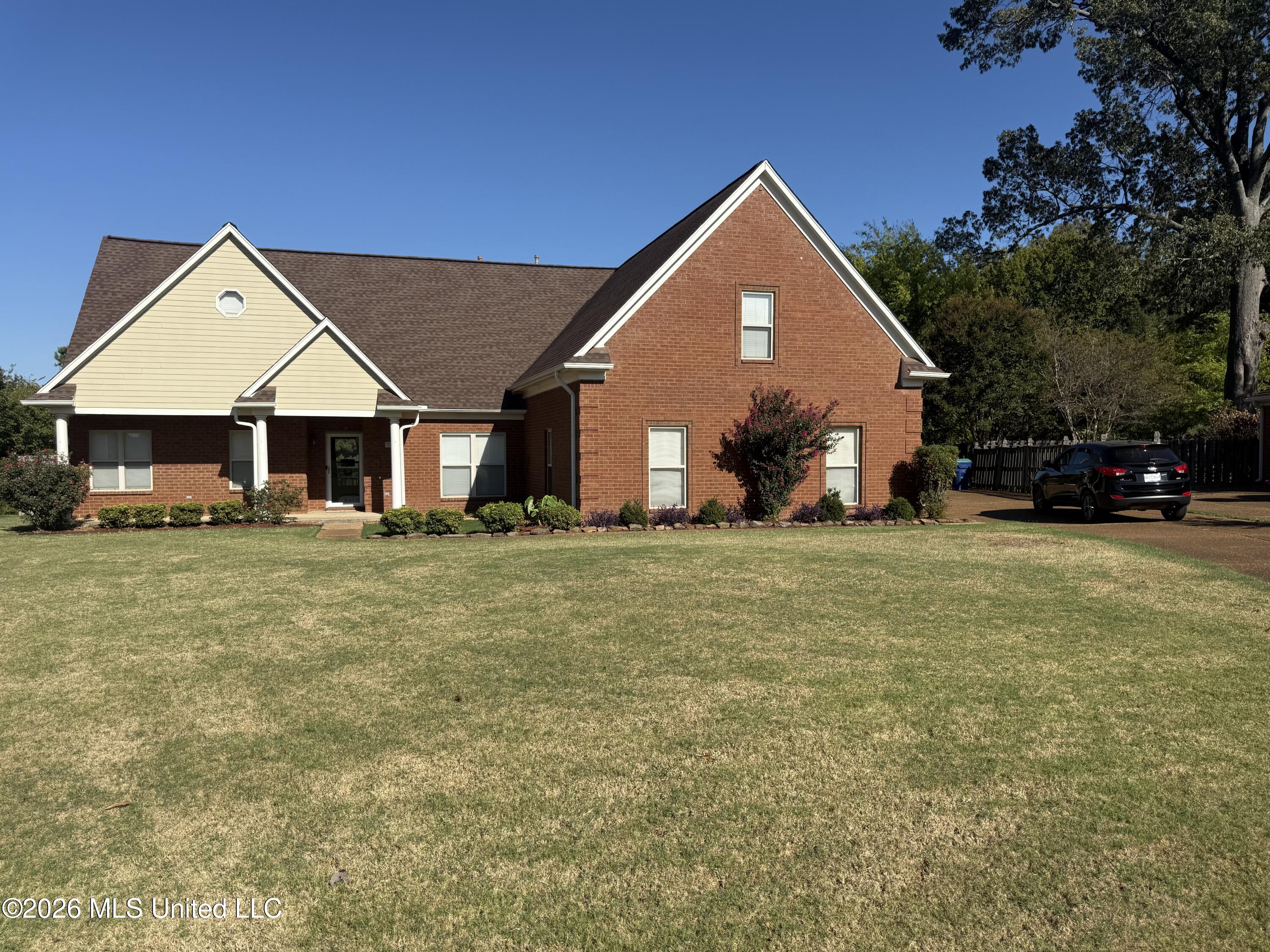 7220 E Golden Oaks Loop Drive Property Photo 1