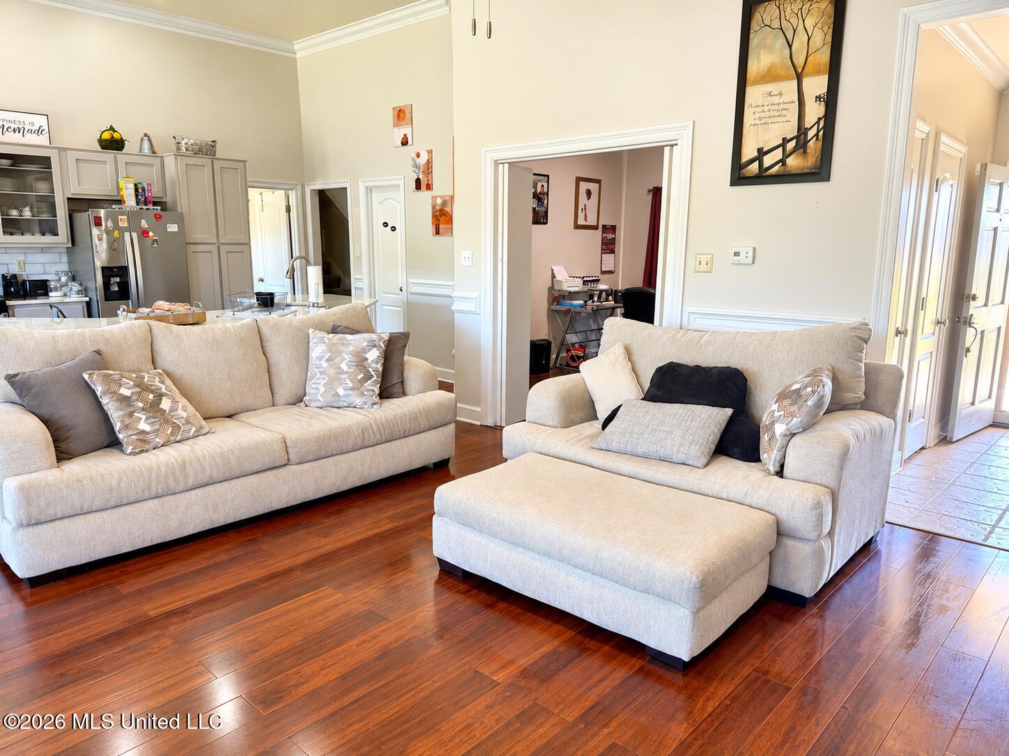 7220 E Golden Oaks Loop Drive Property Photo 6
