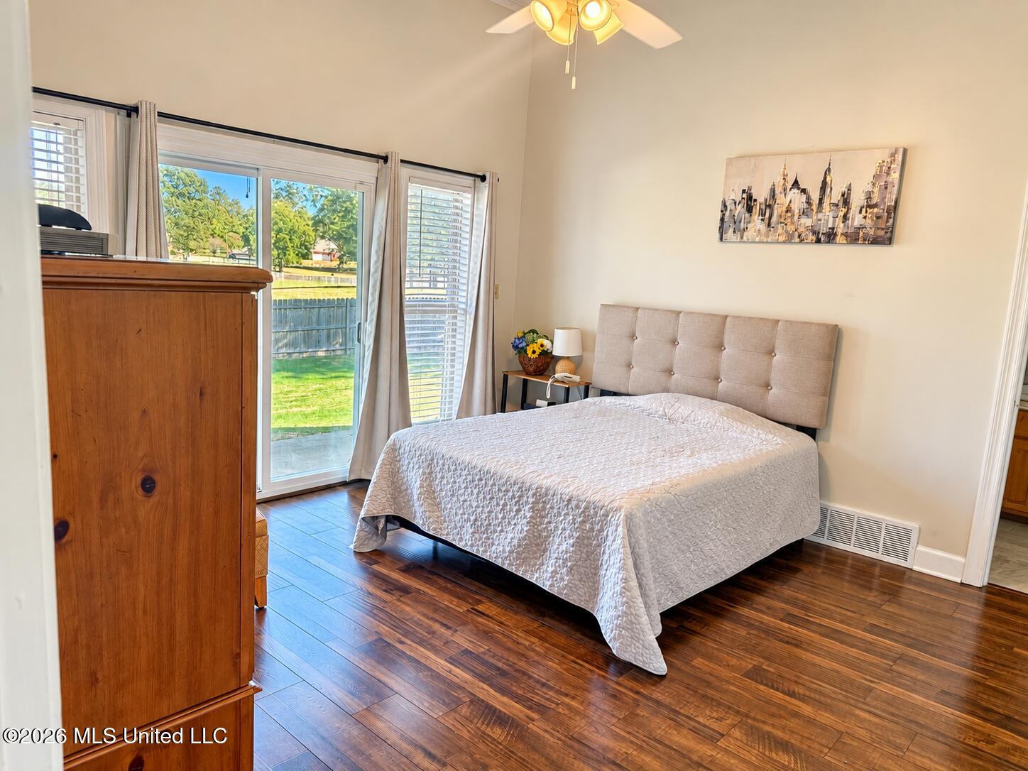 7220 E Golden Oaks Loop Drive Property Photo 23