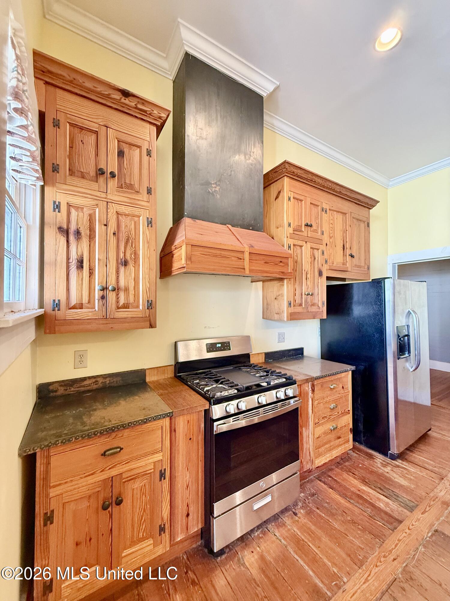 209 Downing Street Property Photo 34