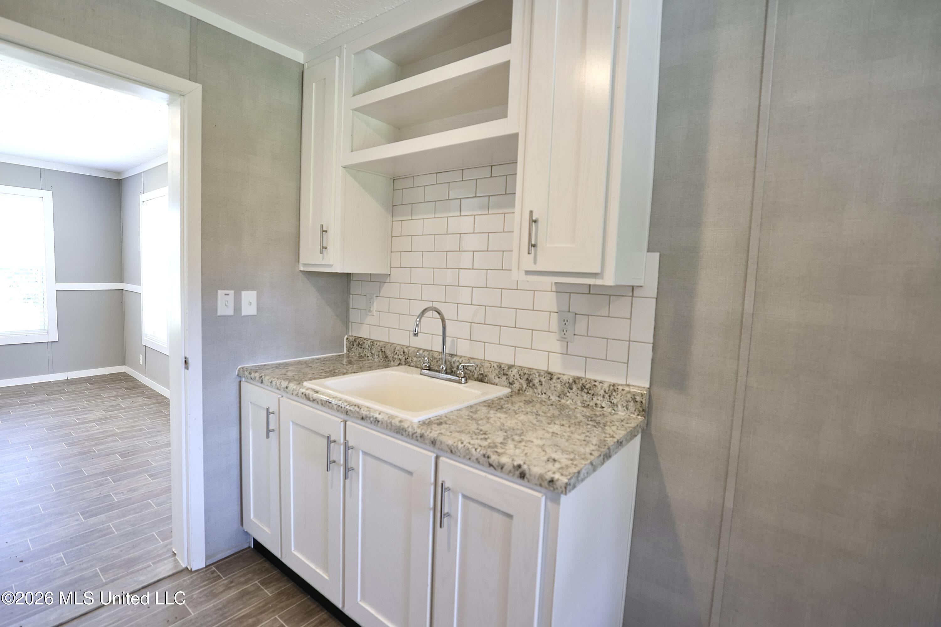 26870 Greenwell Springs Road Property Photo 9