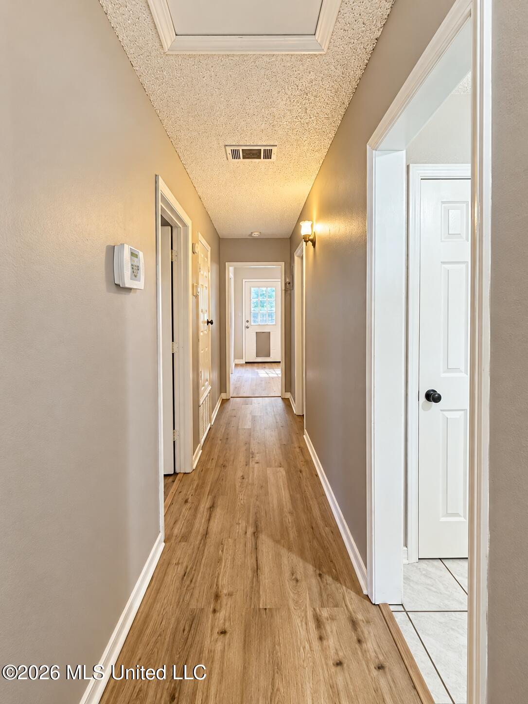 406 Woody Circle Property Photo 8