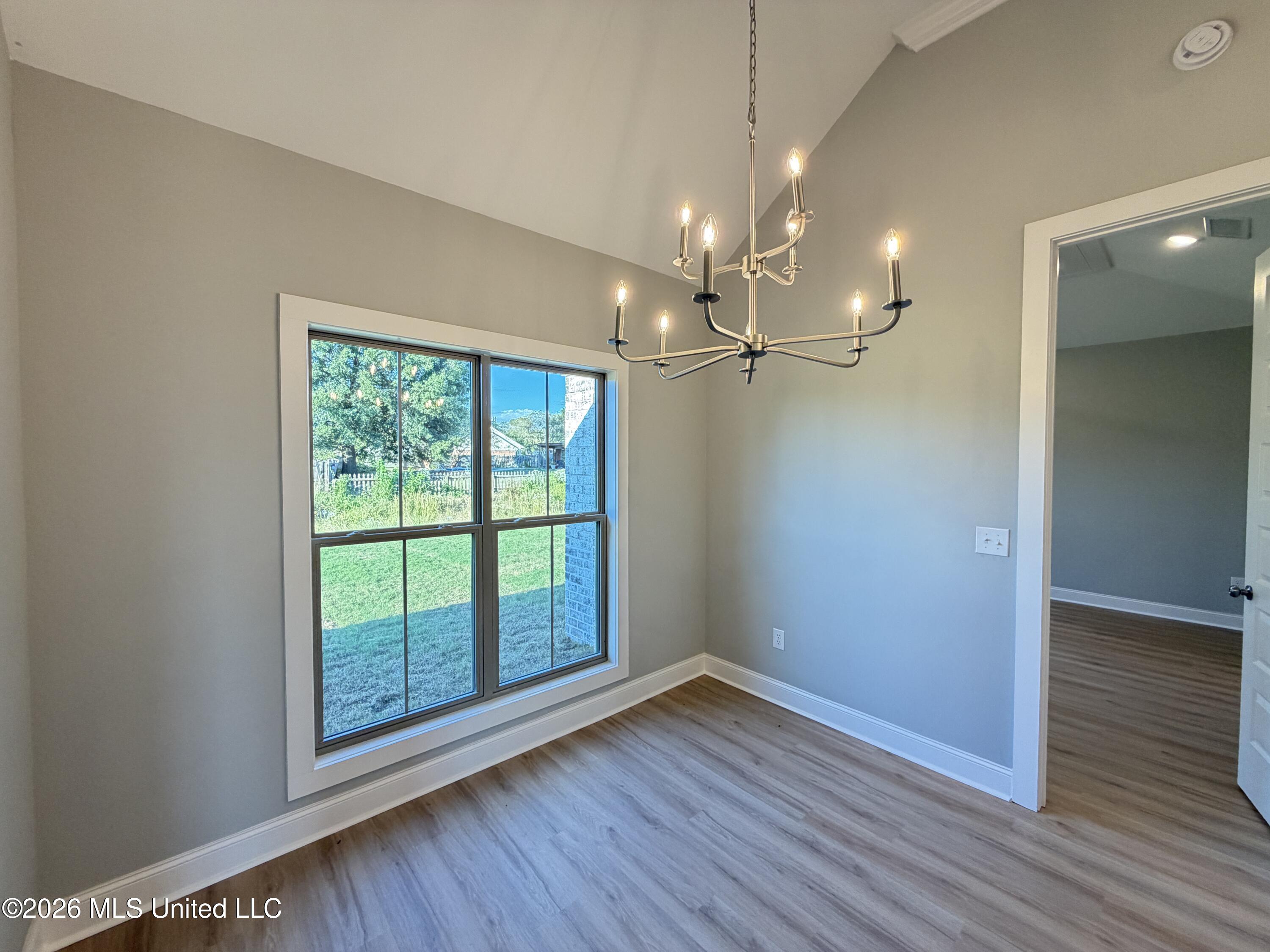 314 Brookfield Circle Property Photo 8