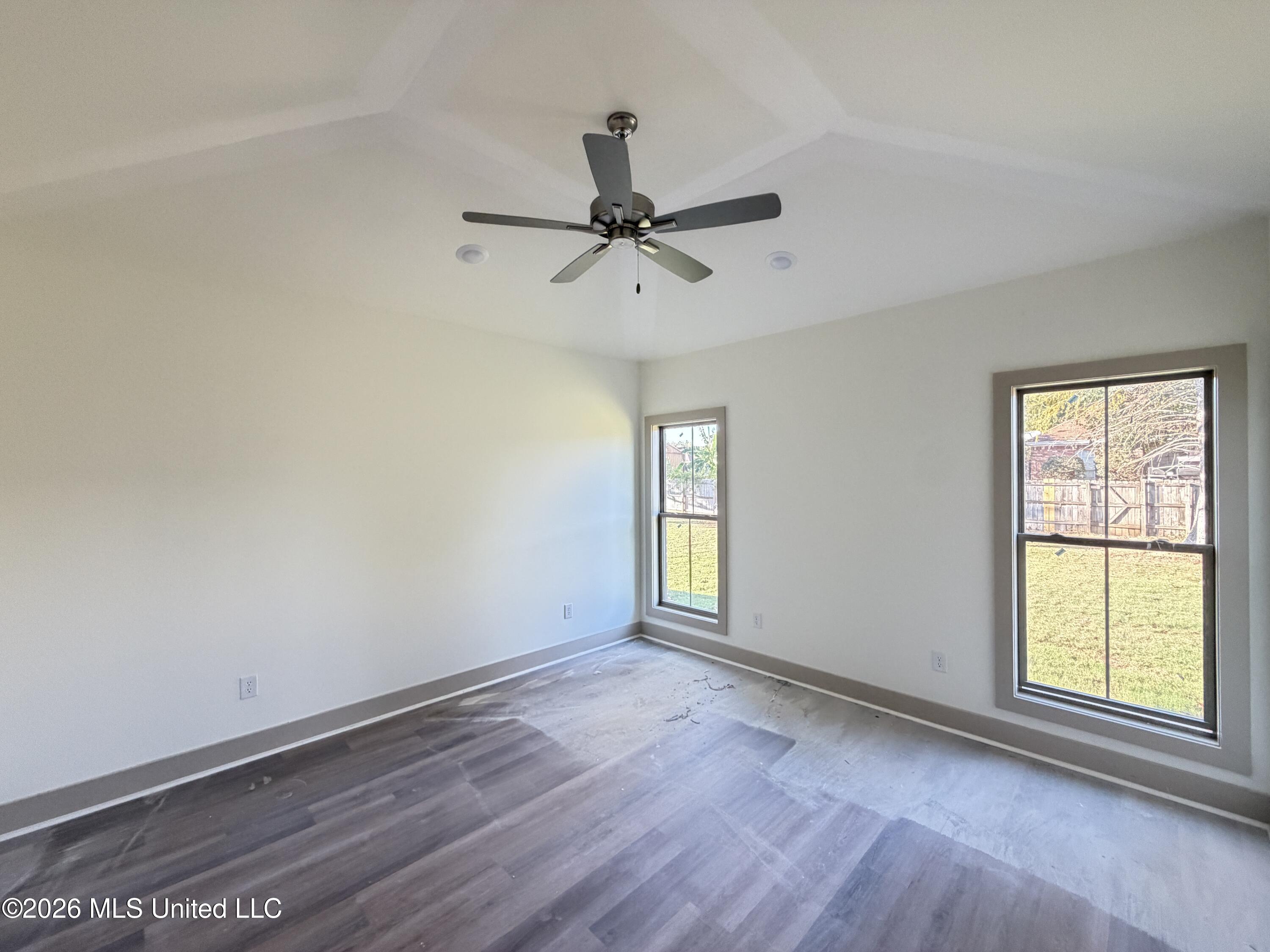 318 Brookfield Circle Property Photo 12