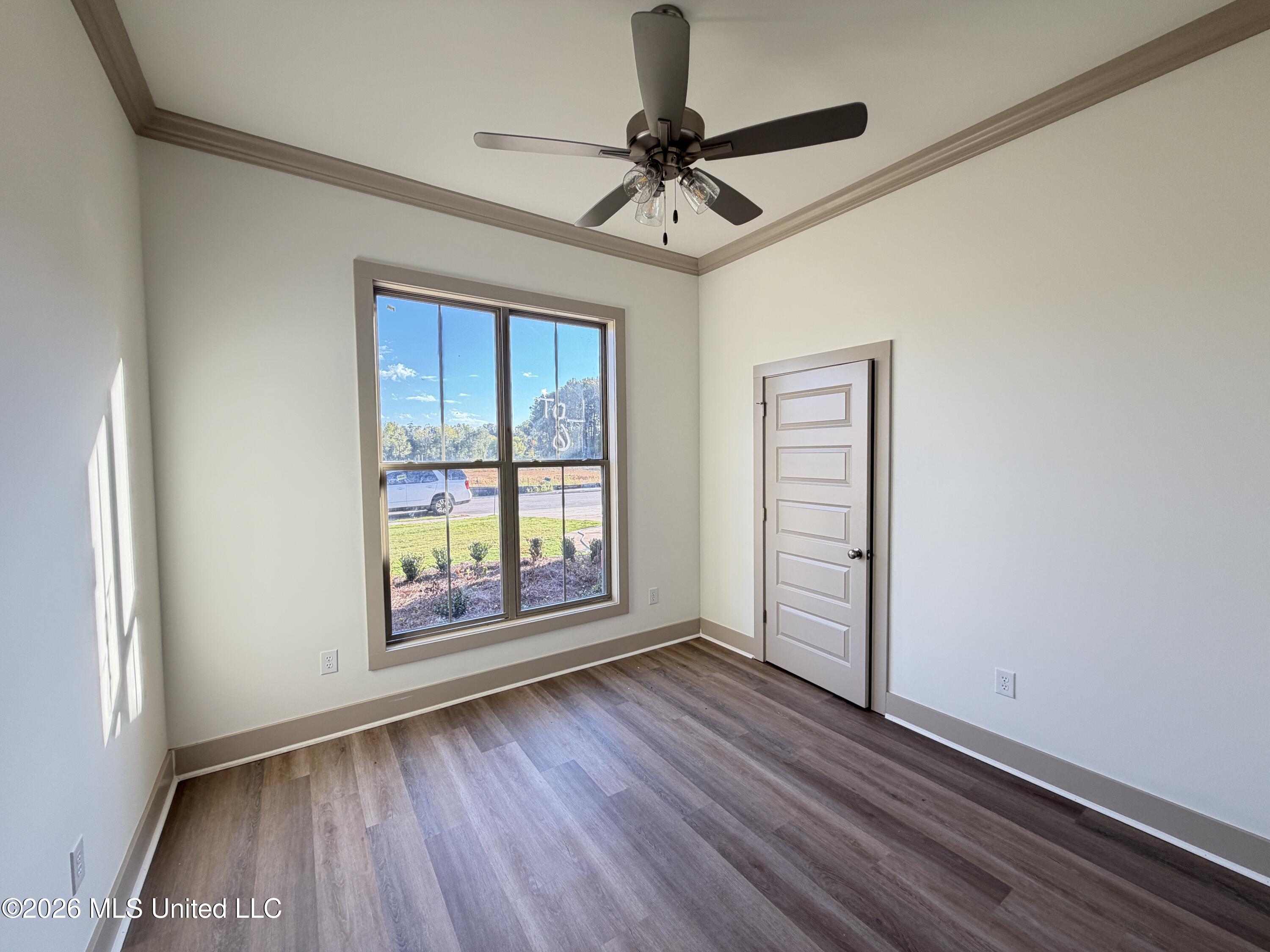 318 Brookfield Circle Property Photo 18