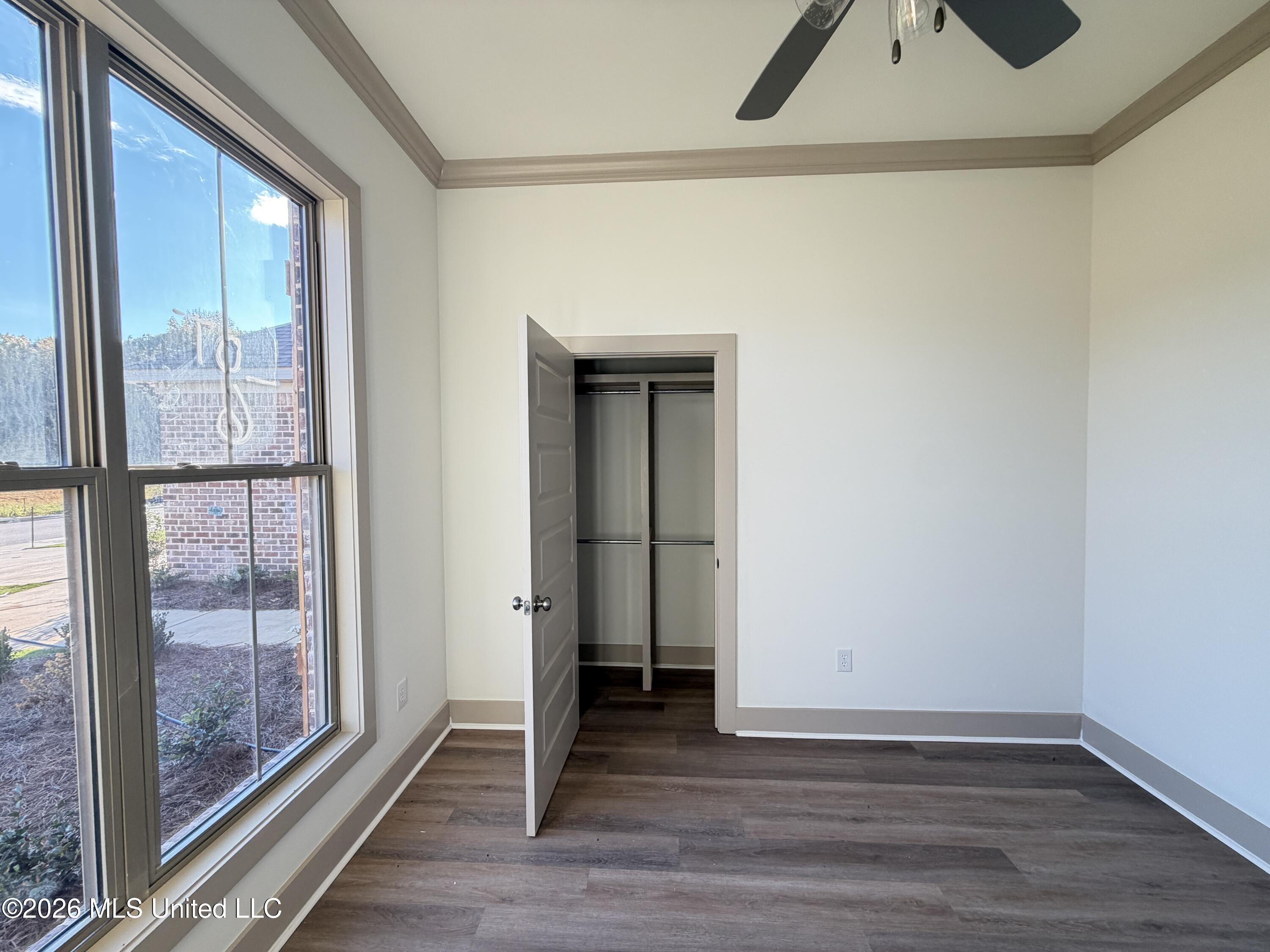 318 Brookfield Circle Property Photo 19