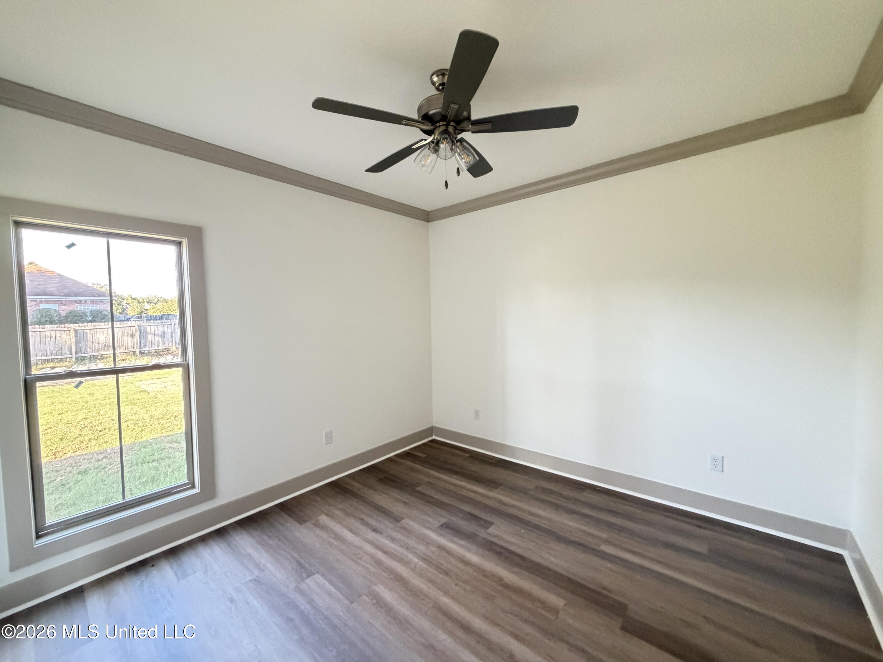 318 Brookfield Circle Property Photo 23