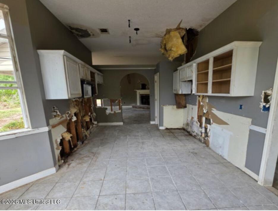 24418 Boweeville Road Property Photo 3