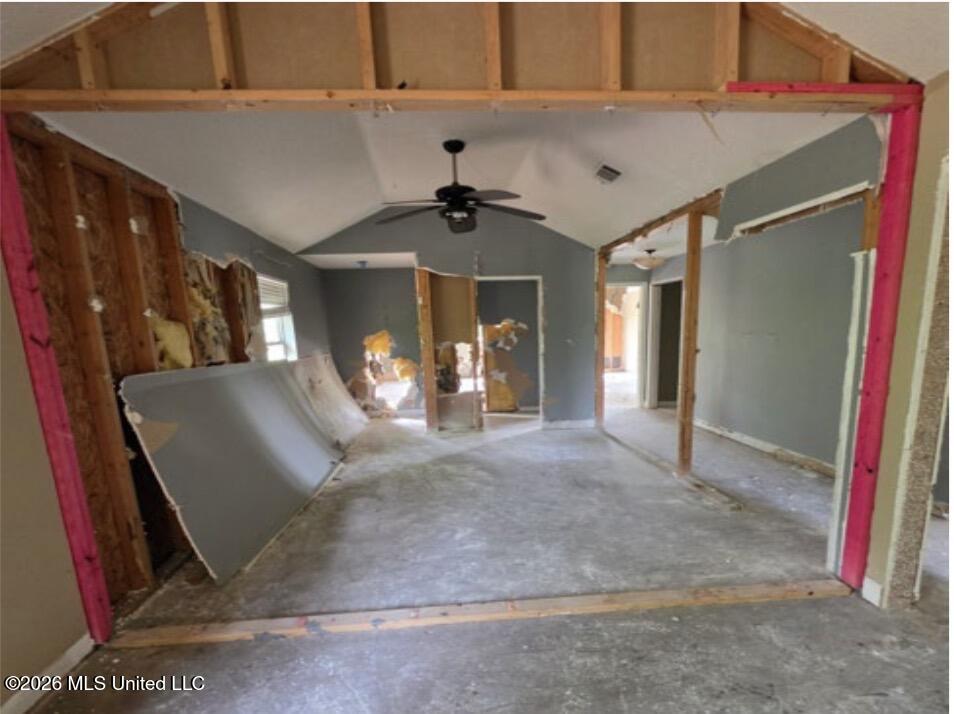 24418 Boweeville Road Property Photo 8